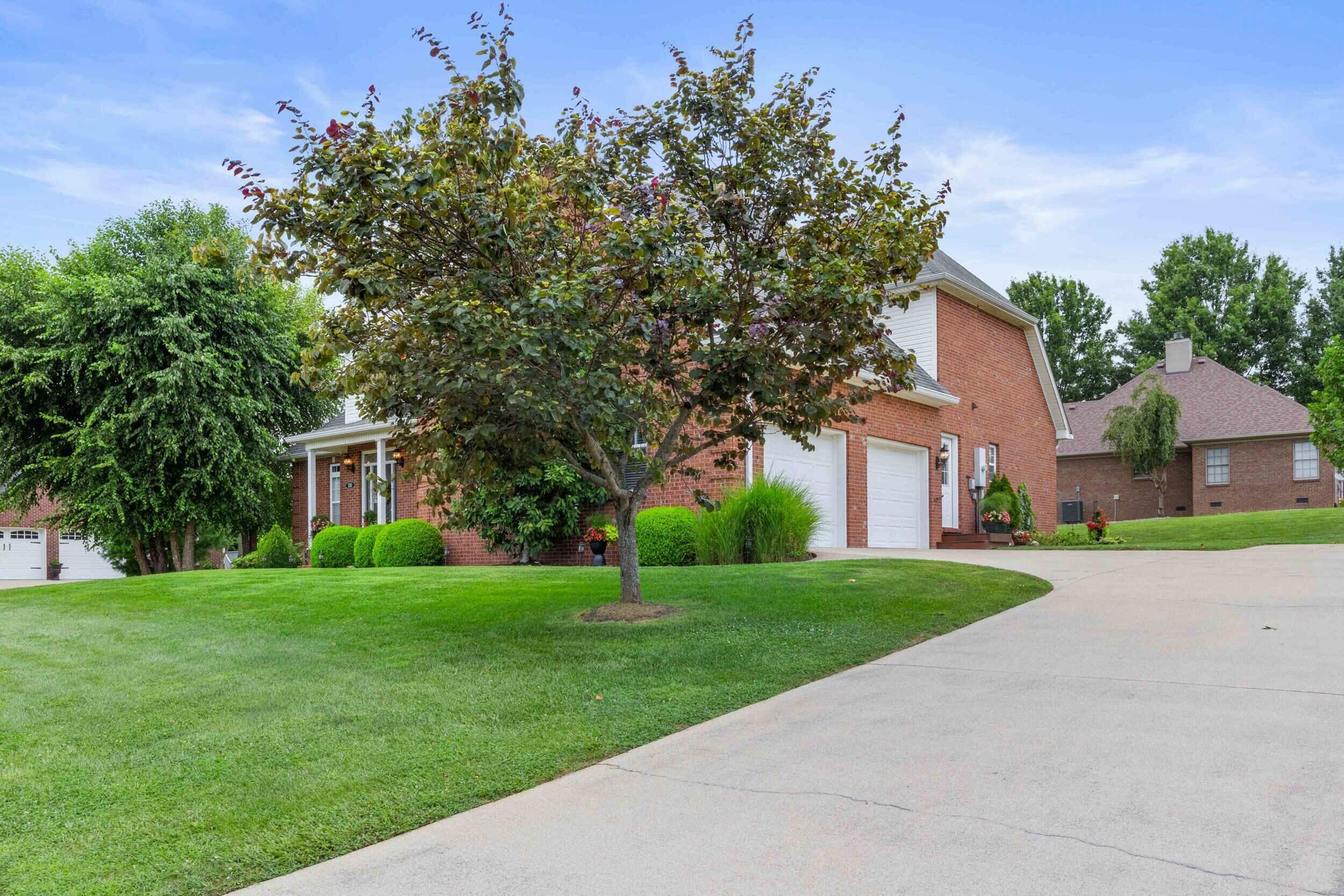 130 Winterberry Circle Property Photo 7