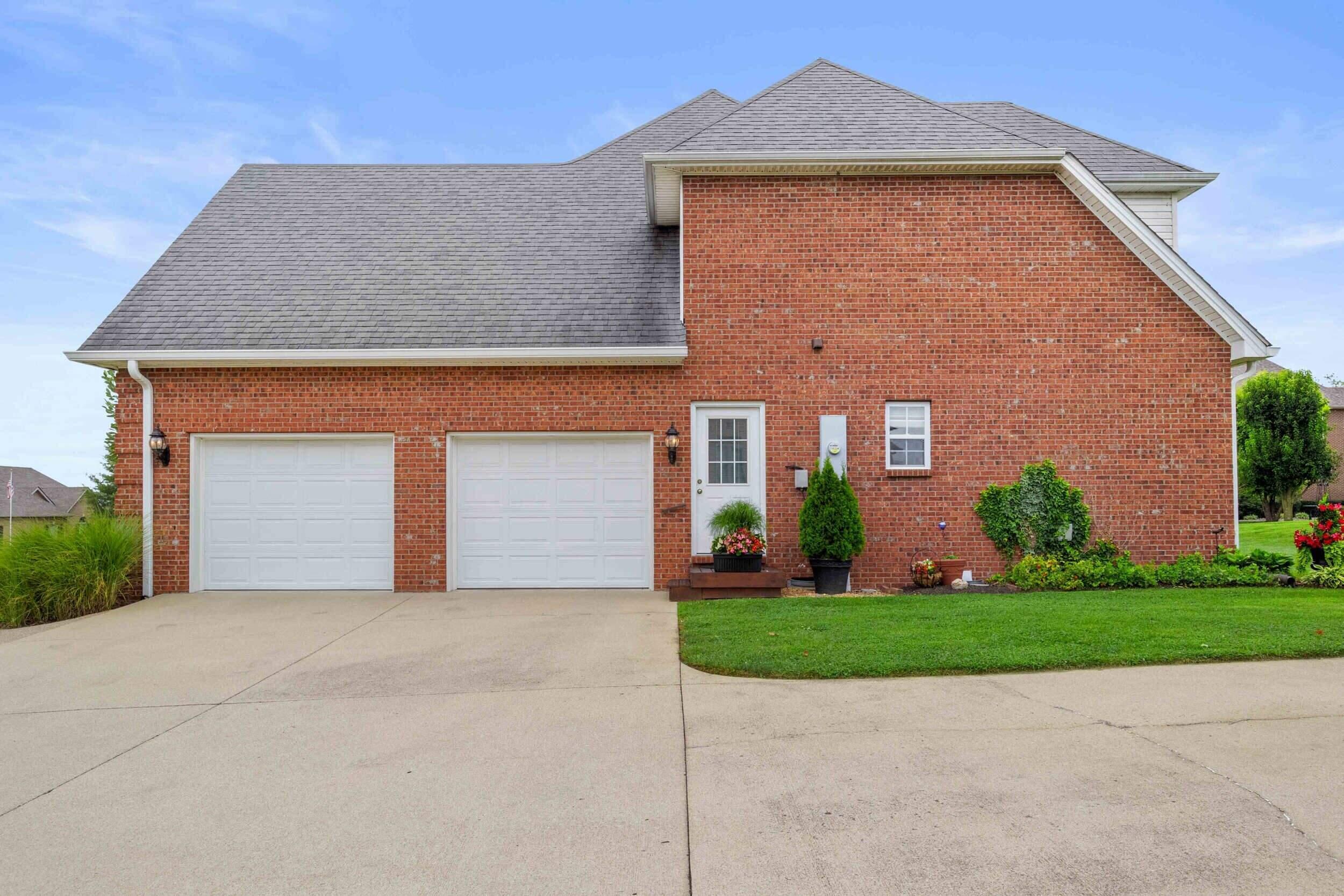 130 Winterberry Circle Property Photo 8
