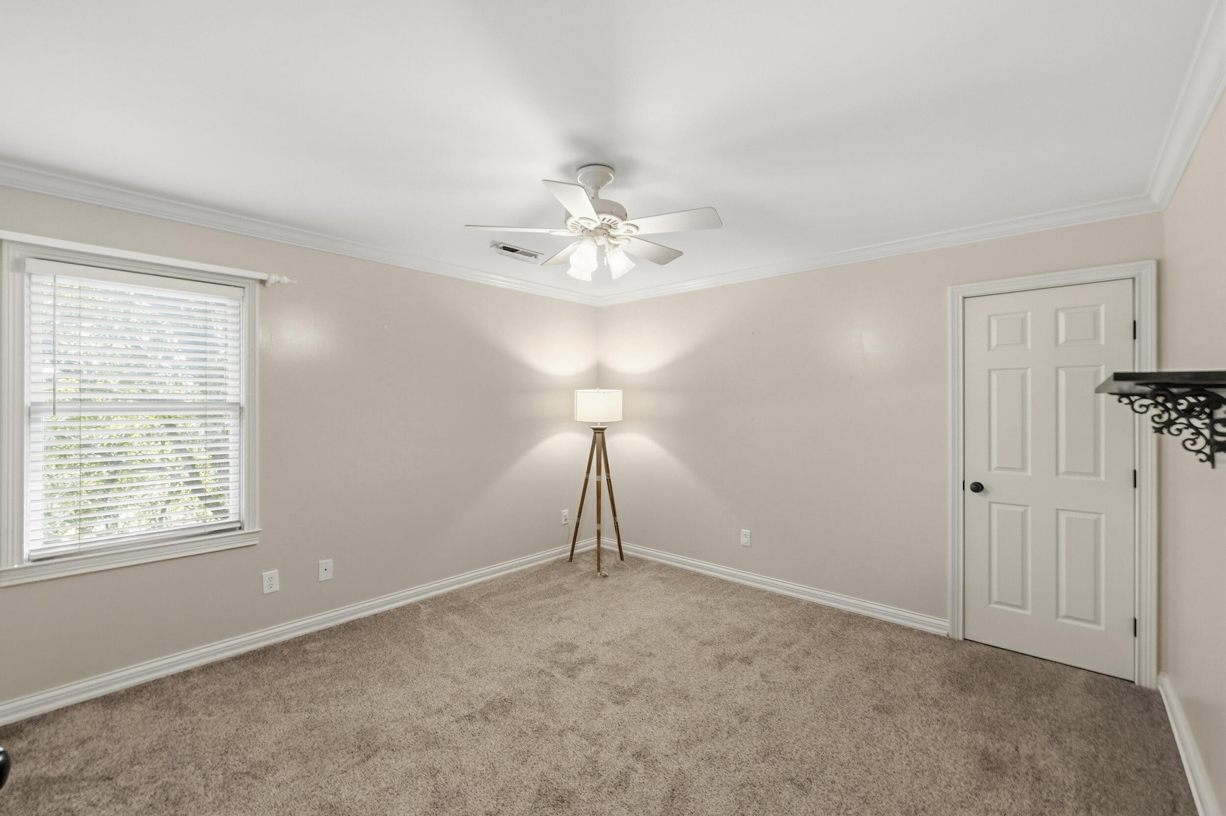 2820 Ashbrooke Drive Property Photo 37
