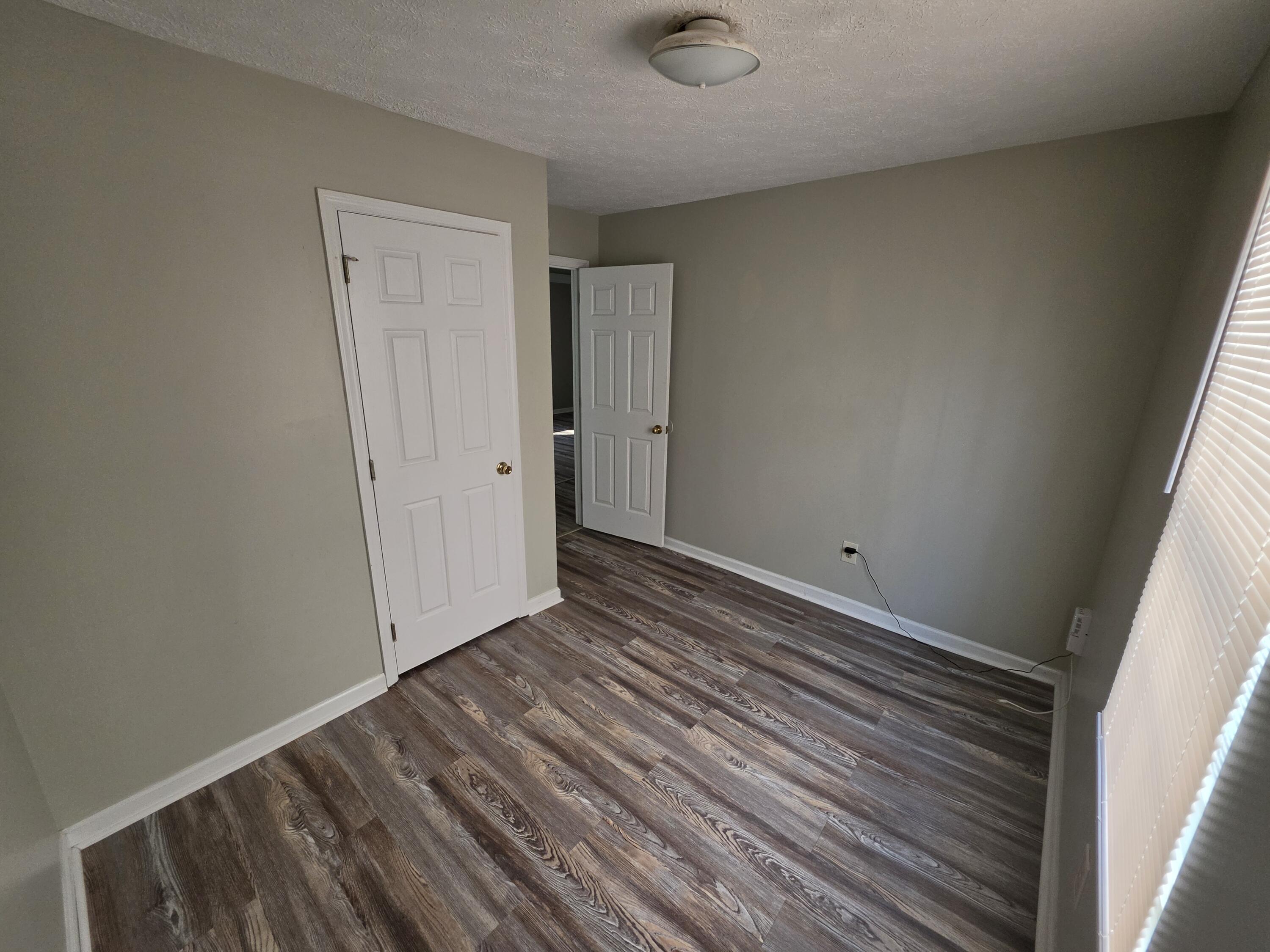 2592 Woodhill Drive Property Photo 8