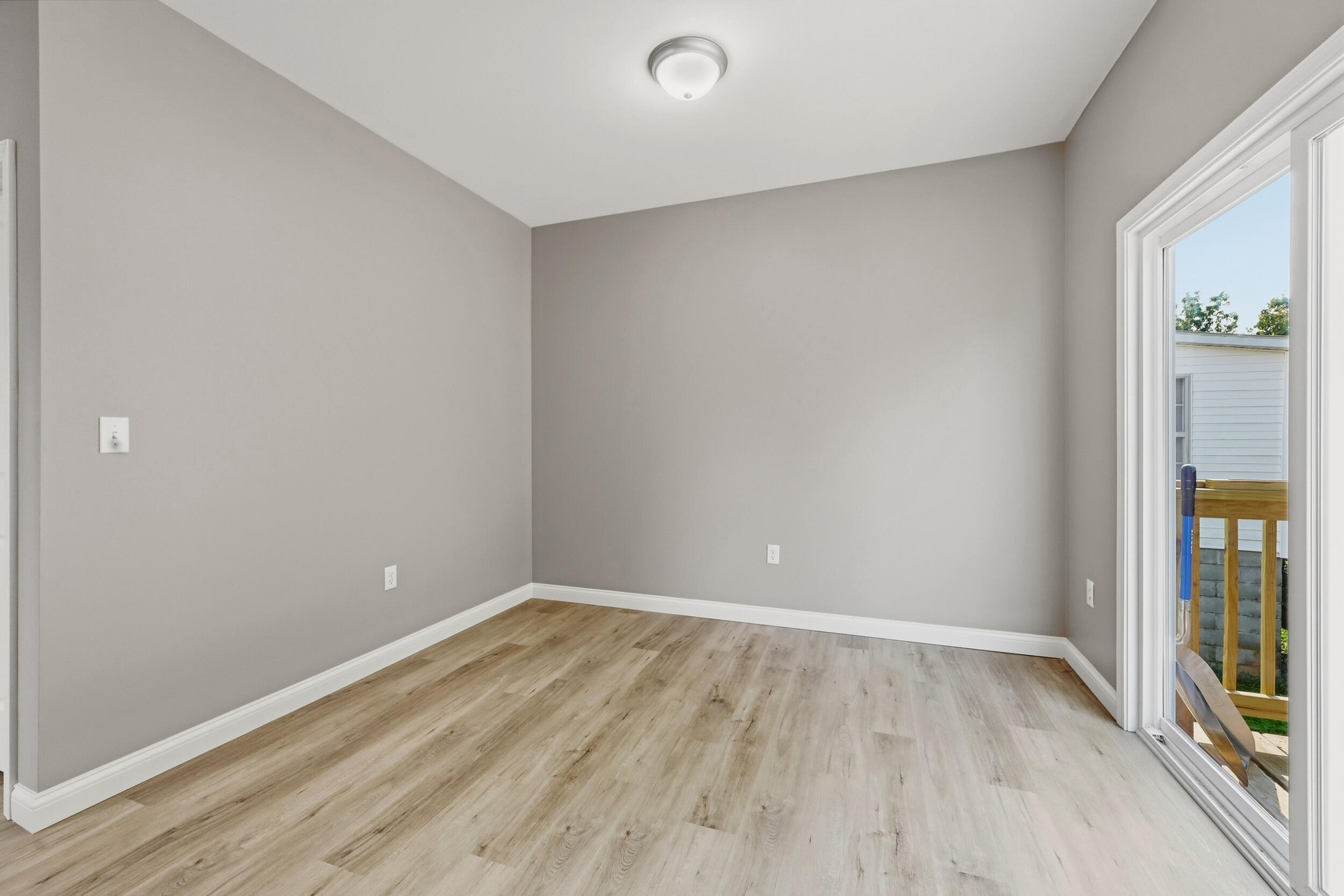 424 Main Avenue Property Photo 12