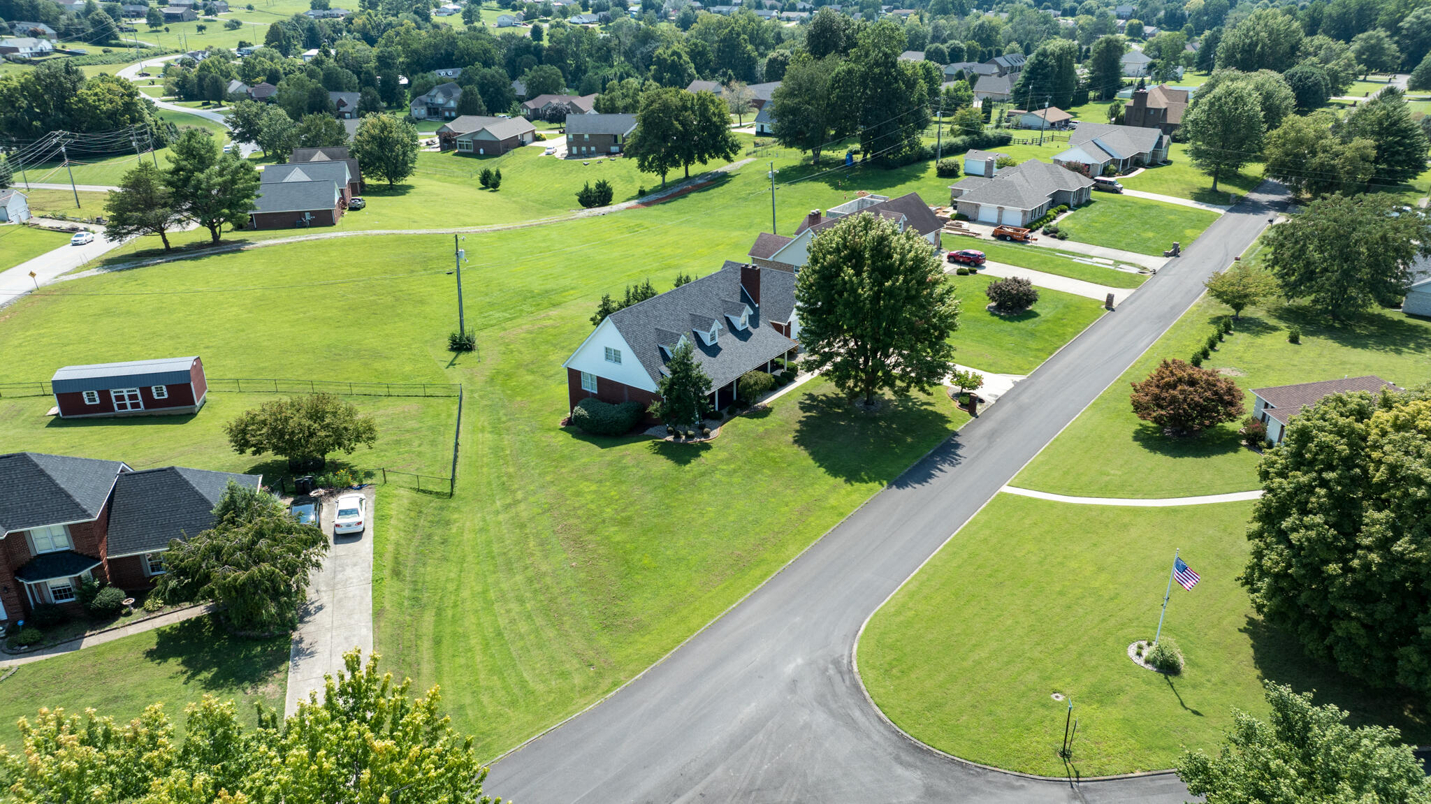 500 Natures Pointe Drive Property Photo 8