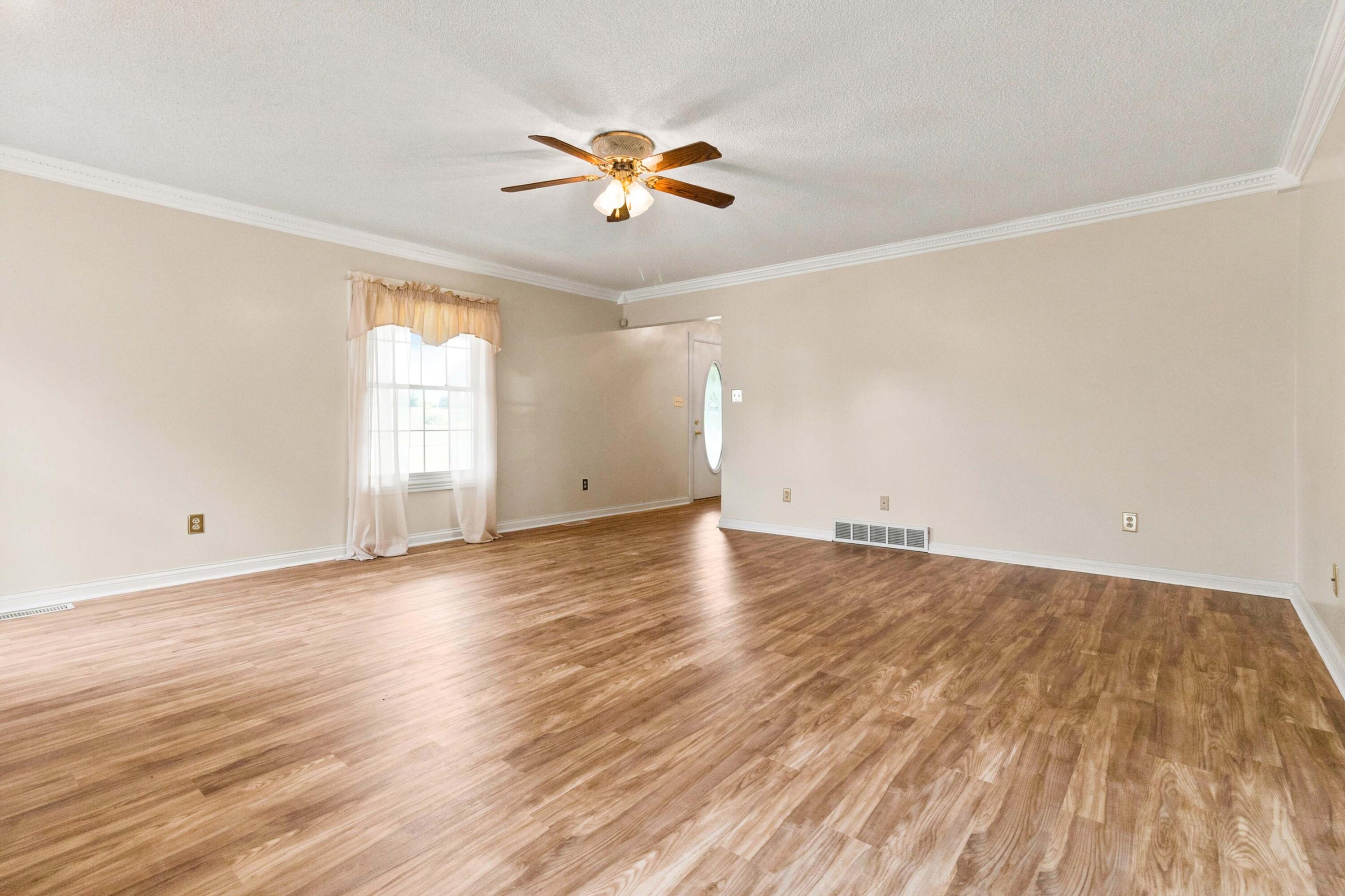 500 Natures Pointe Drive Property Photo 16