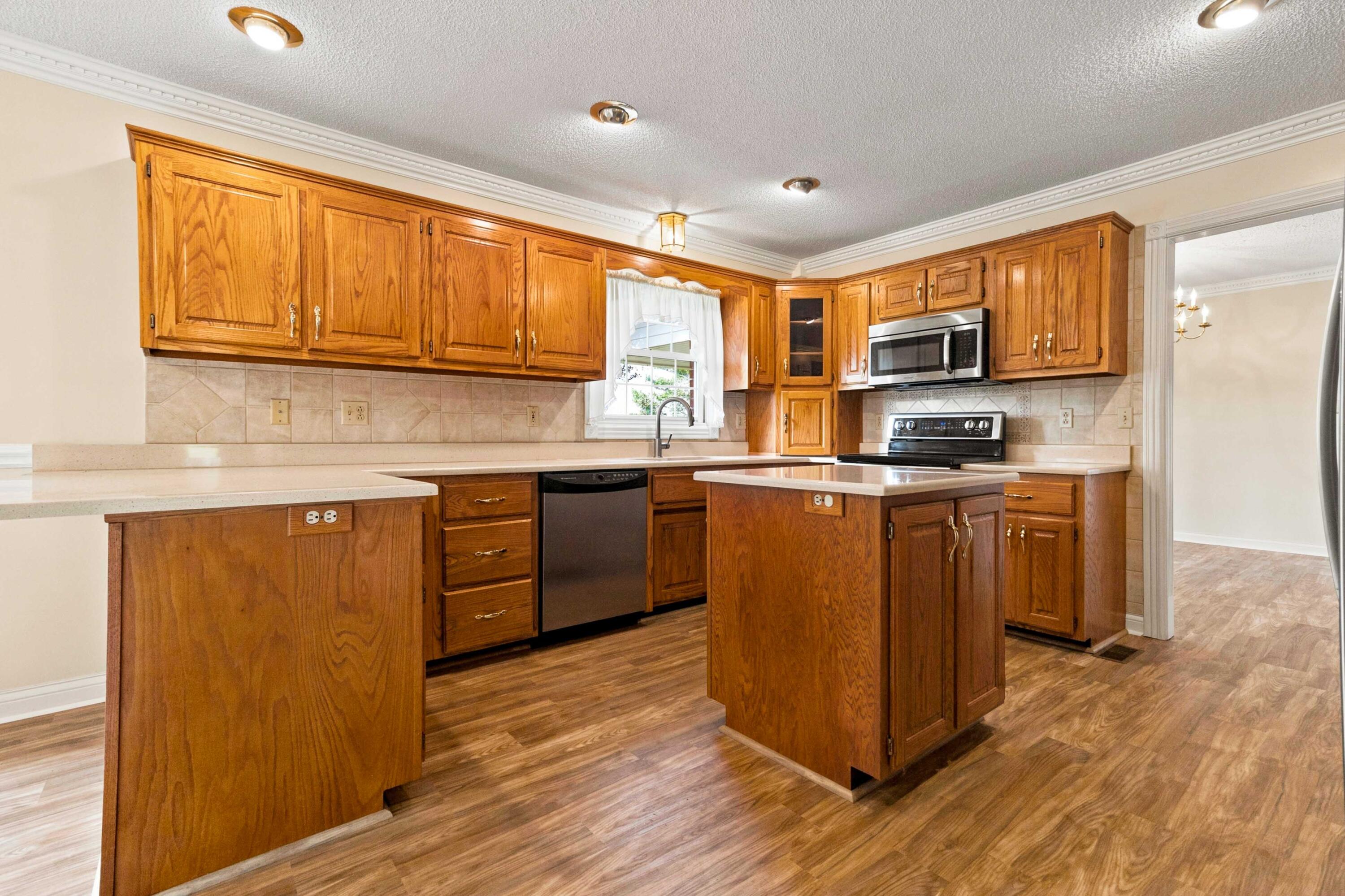 500 Natures Pointe Drive Property Photo 17