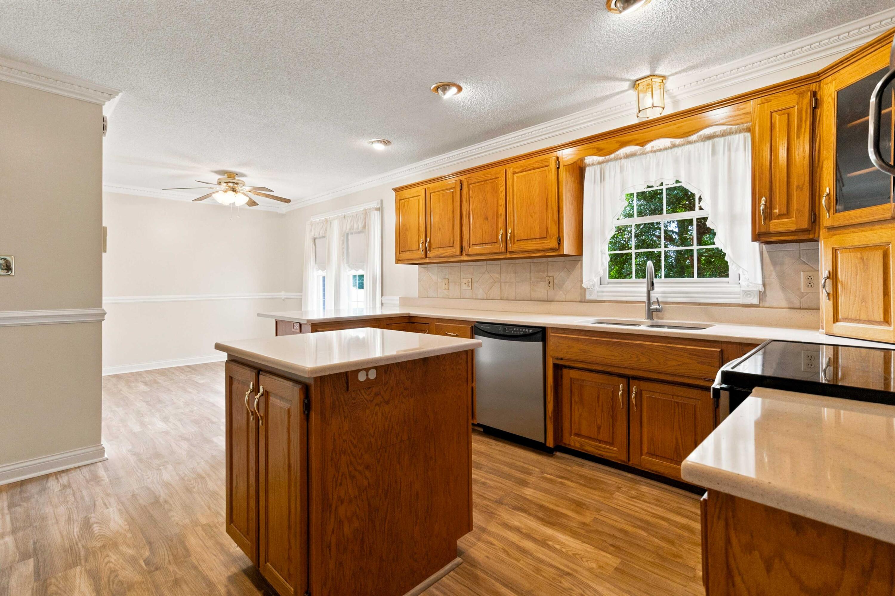 500 Natures Pointe Drive Property Photo 19