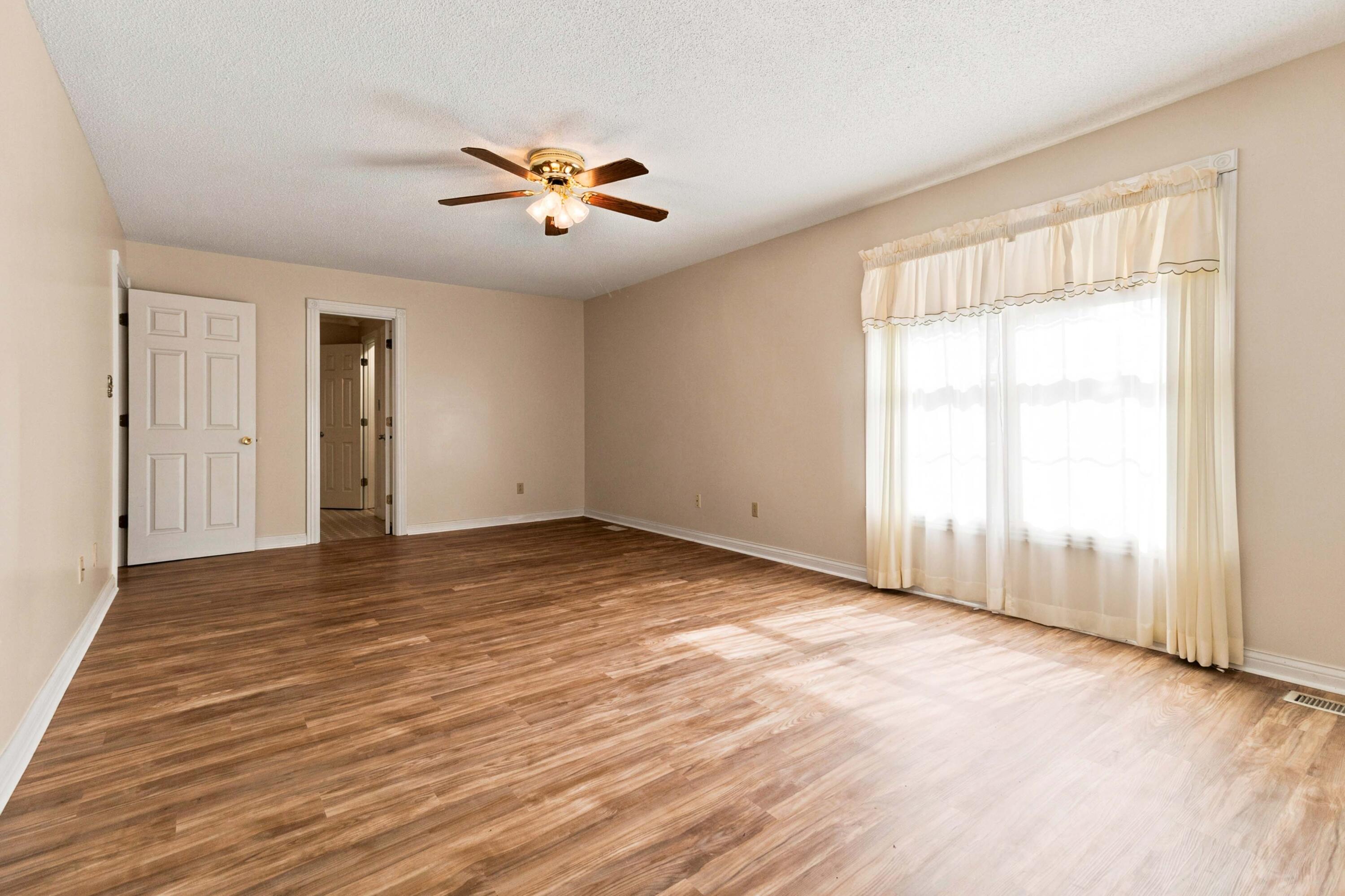 500 Natures Pointe Drive Property Photo 35