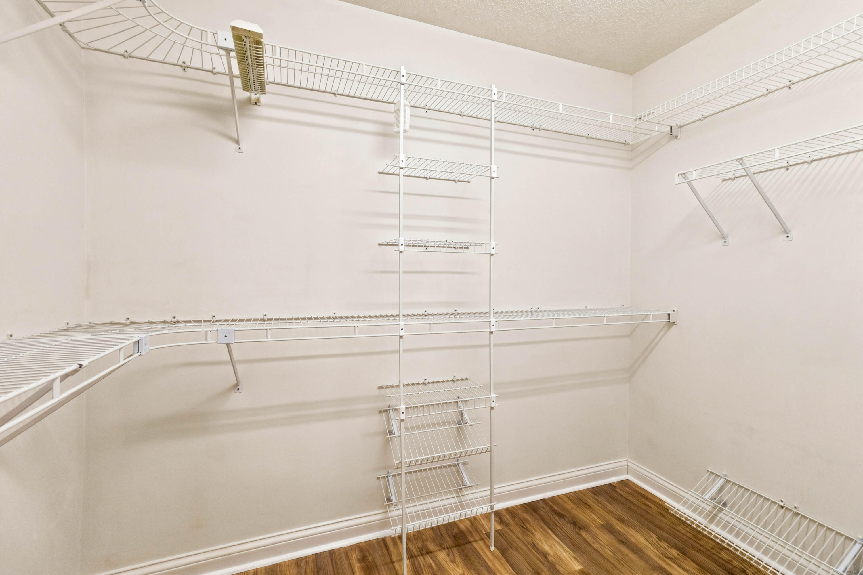 500 Natures Pointe Drive Property Photo 41
