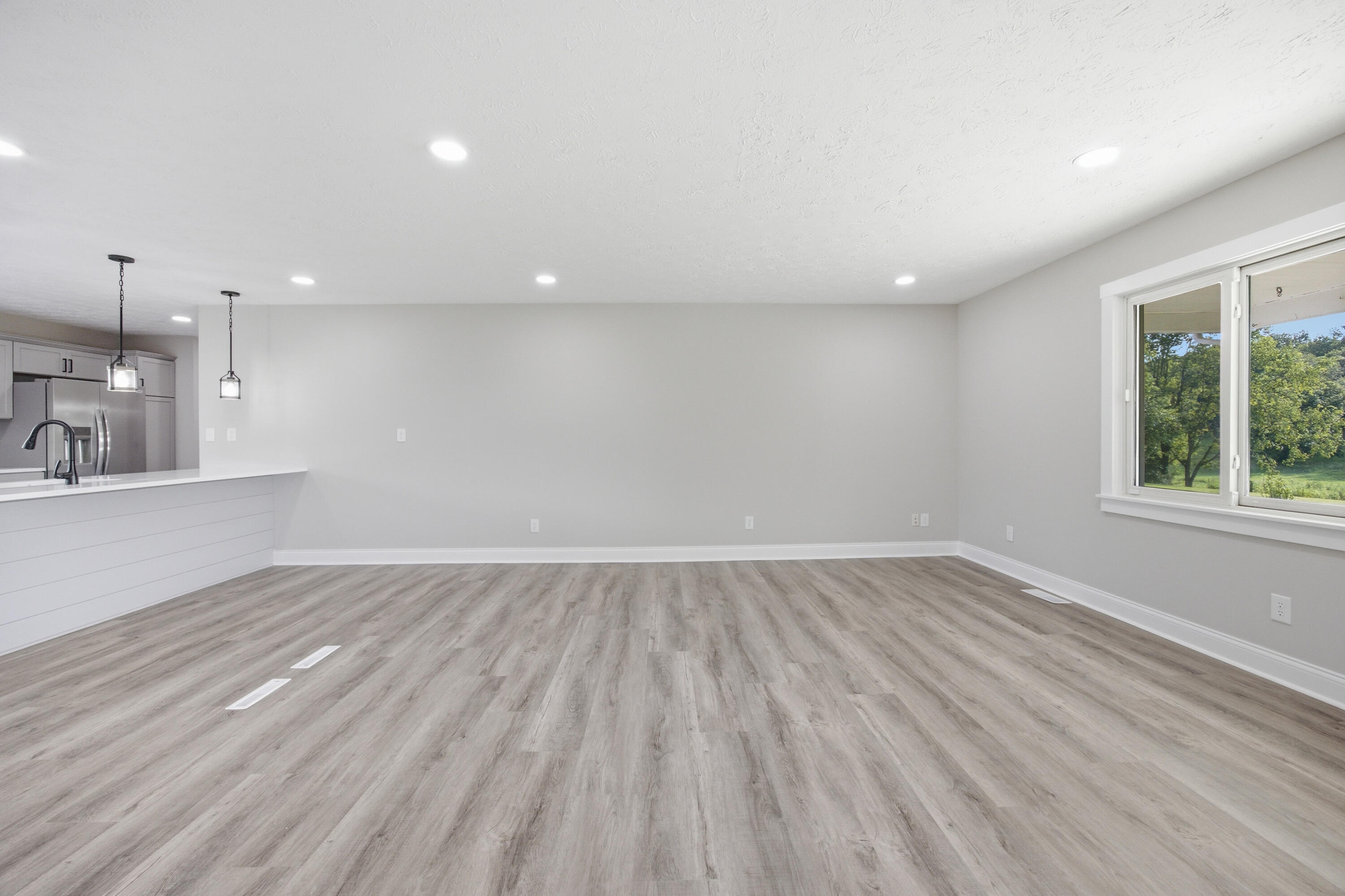 1279 Rice Road Property Photo 9