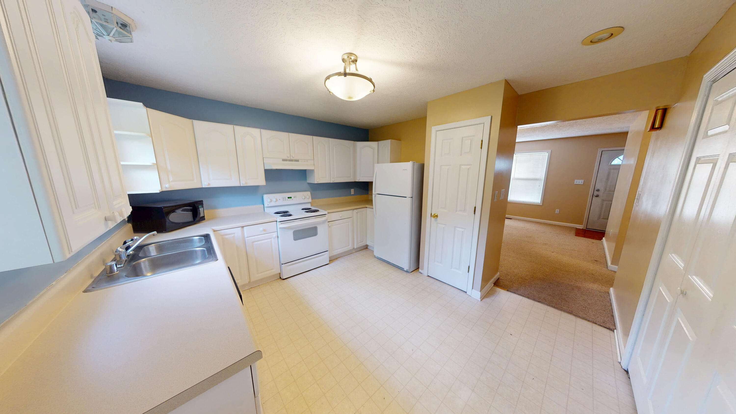 35 Cardinal Drive Property Photo 7