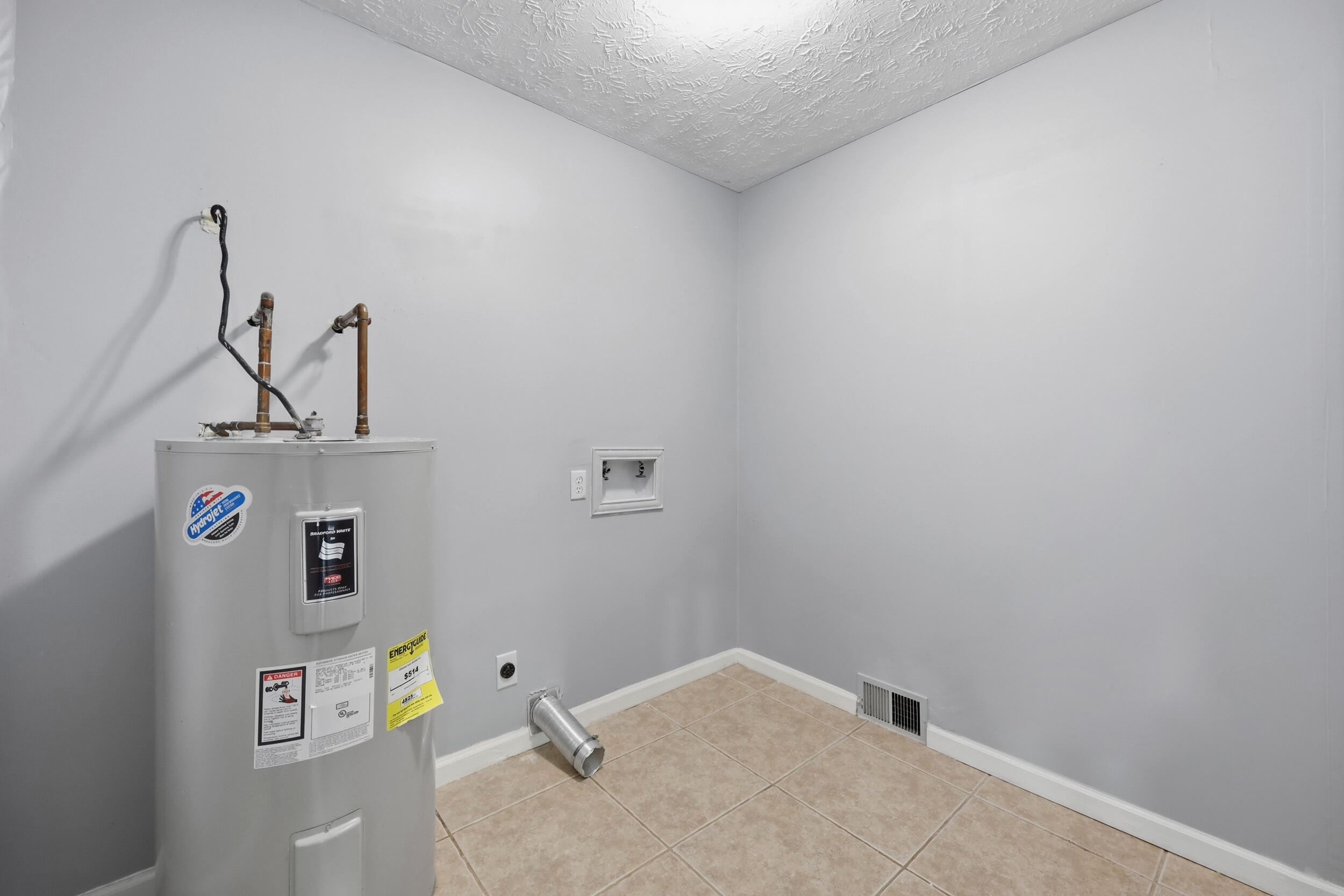 3717 Gladman Way Property Photo 31