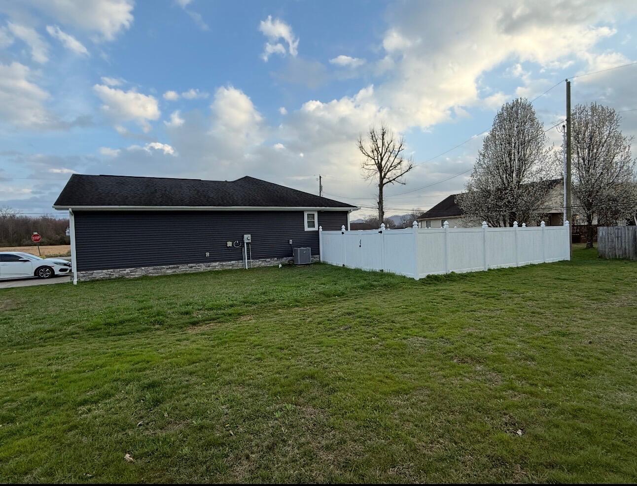 101 Cedar Lane Property Photo 4