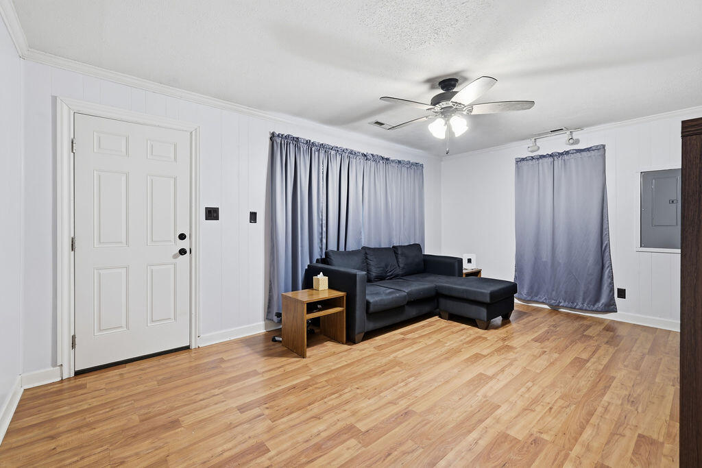 3245 Estes Lane Property Photo 6