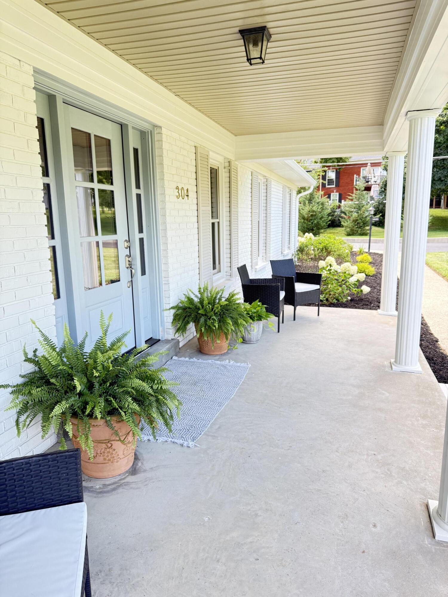 304 Westover Road Property Photo 4