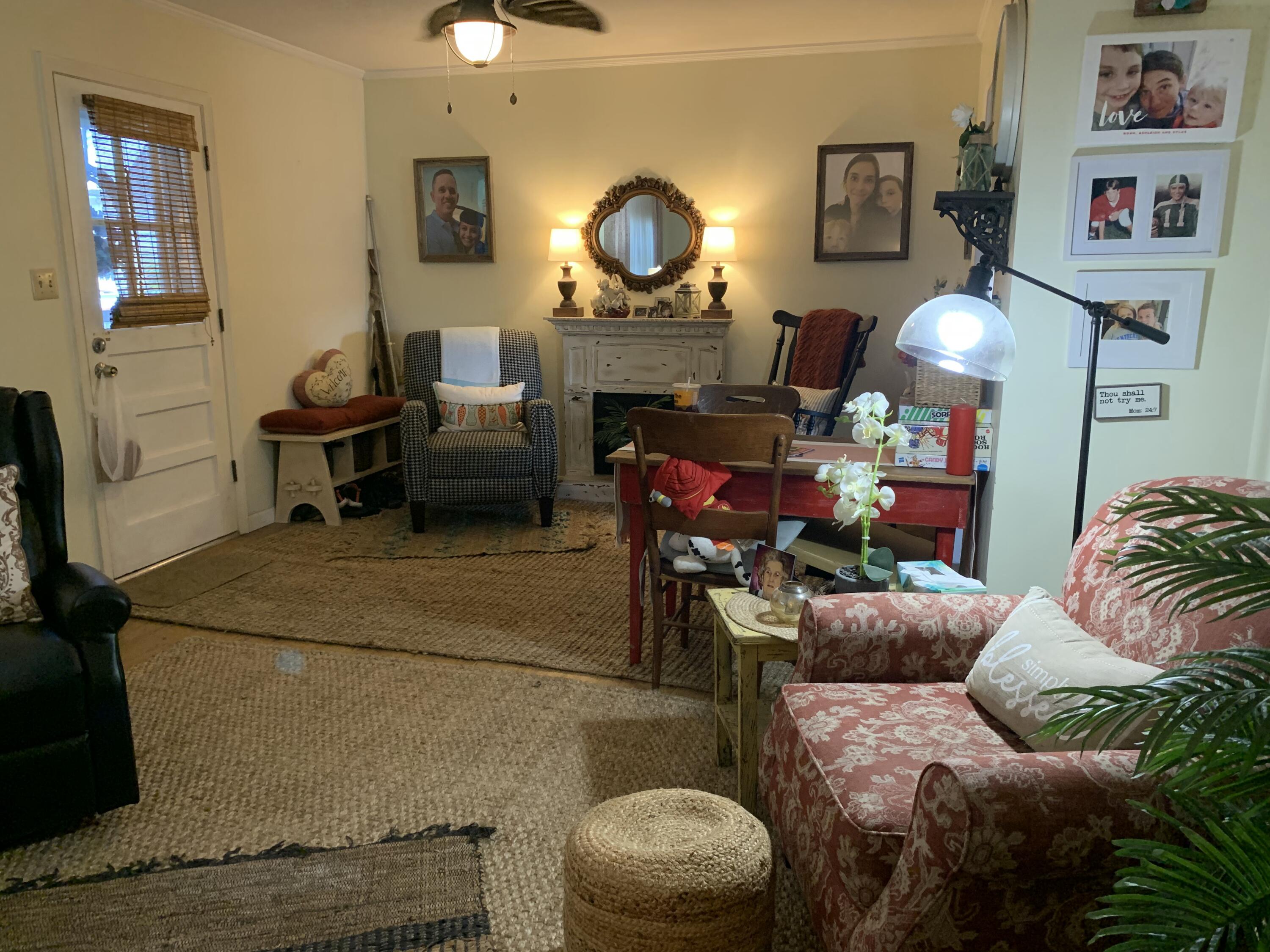 165 Reid Circle Property Photo 3