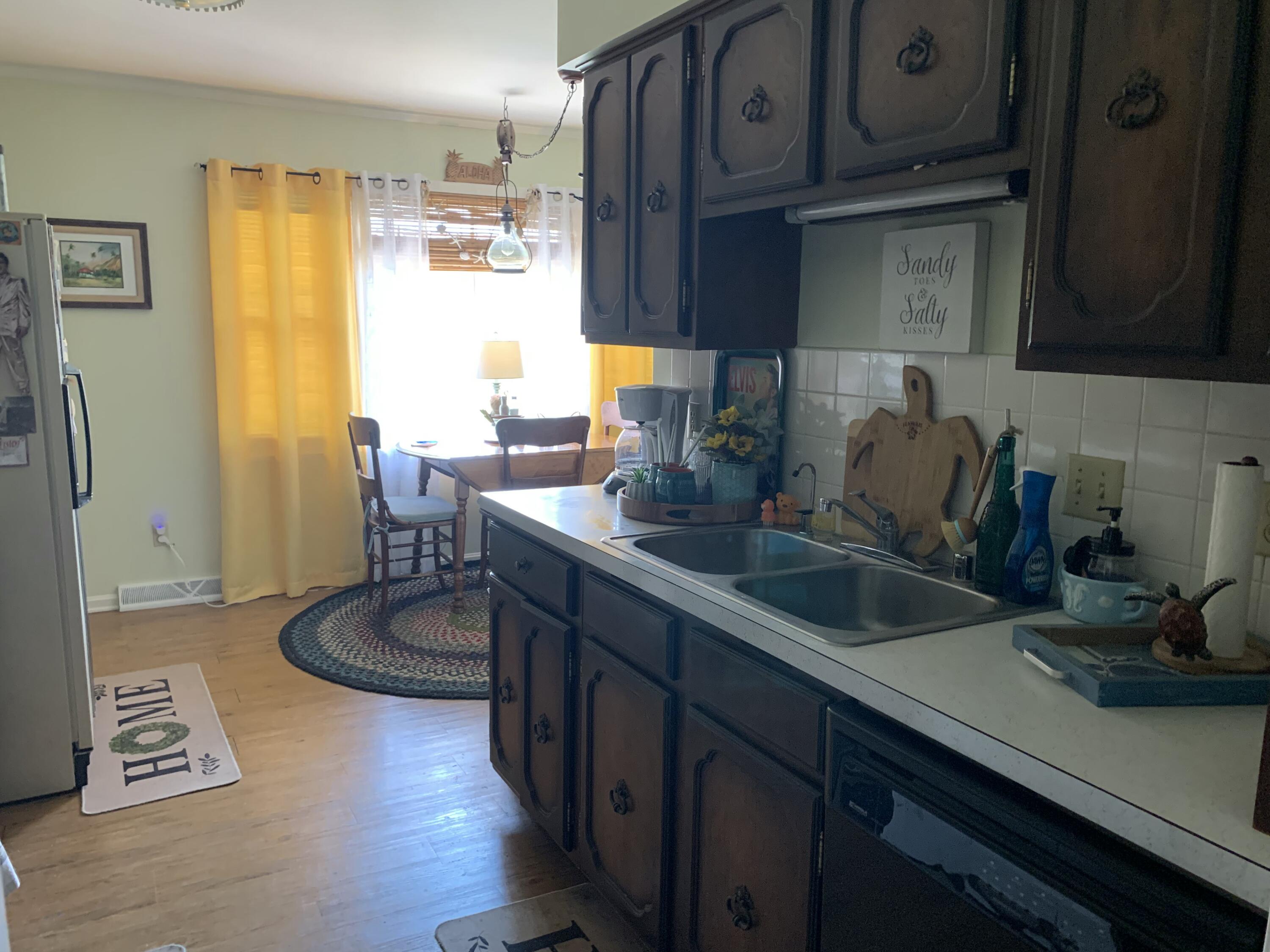 165 Reid Circle Property Photo 8