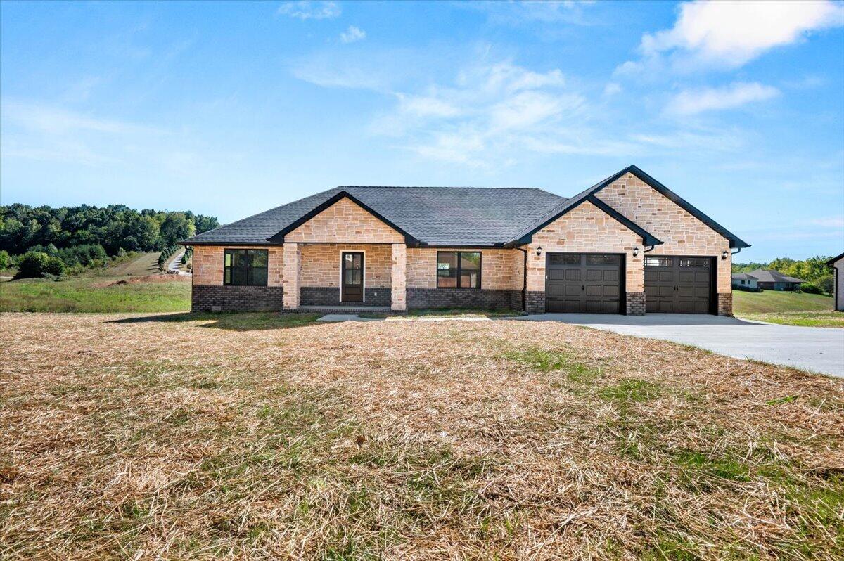 395 Madison Circle Property Photo 1