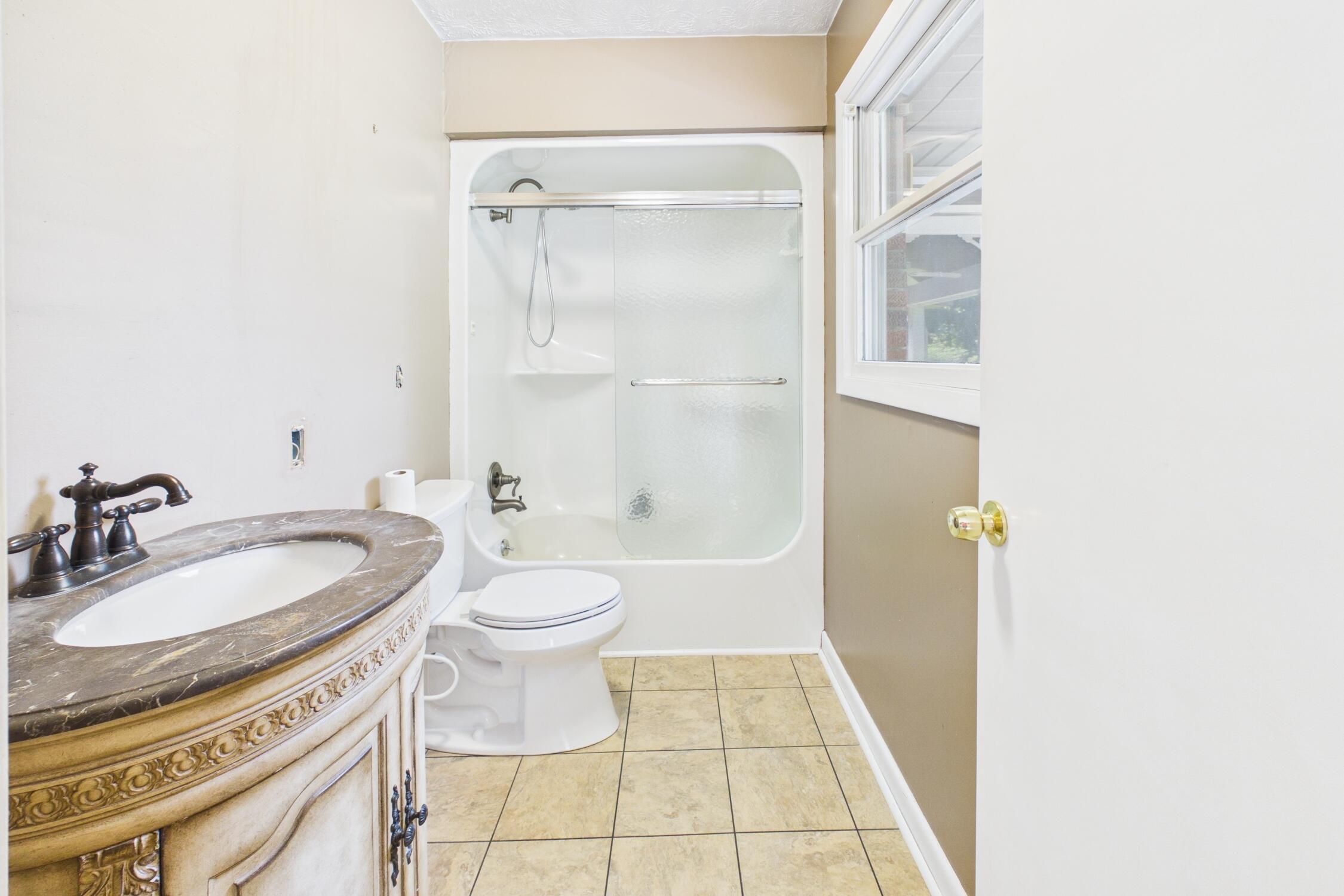 68 Clay Drive Property Photo 13