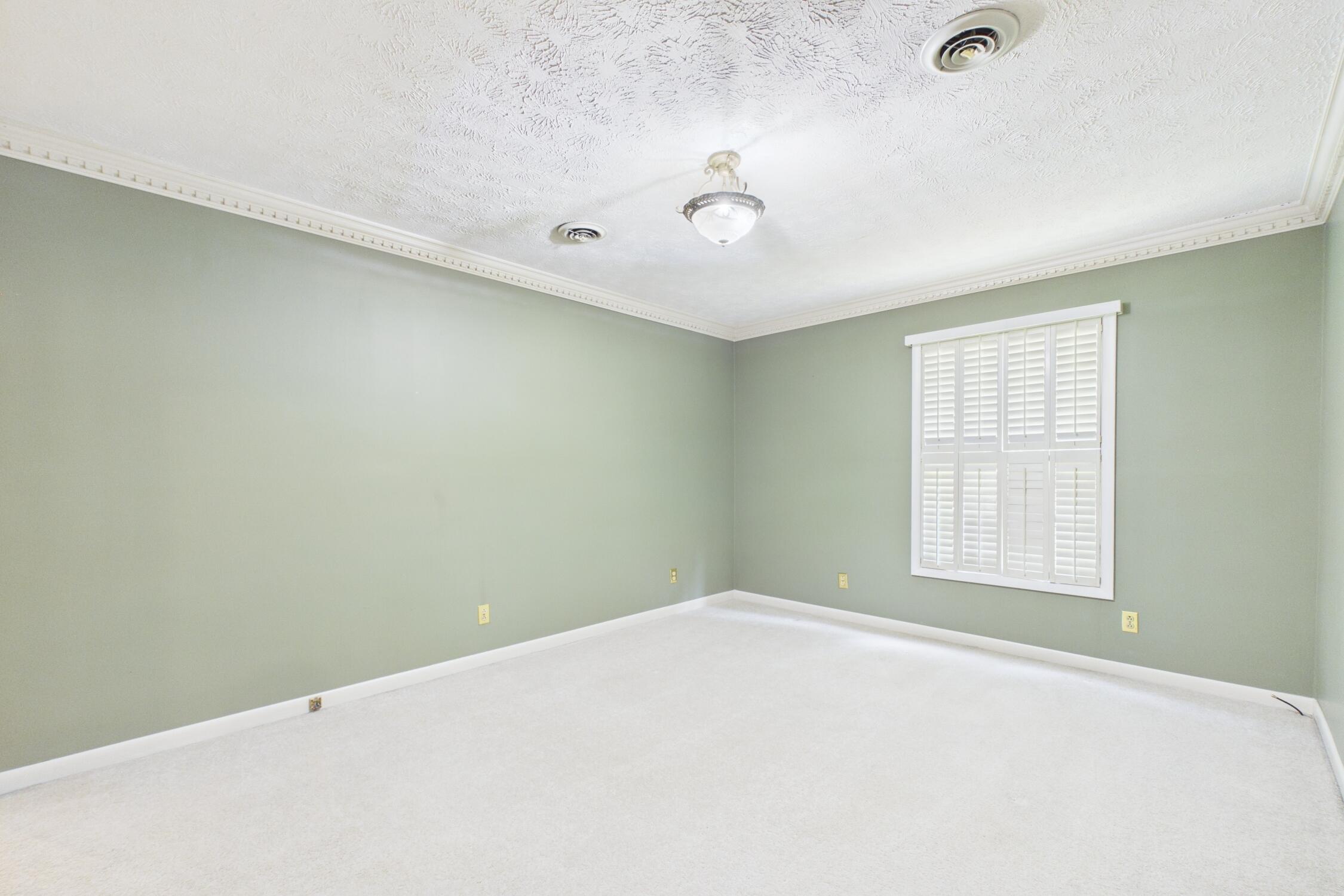 68 Clay Drive Property Photo 16