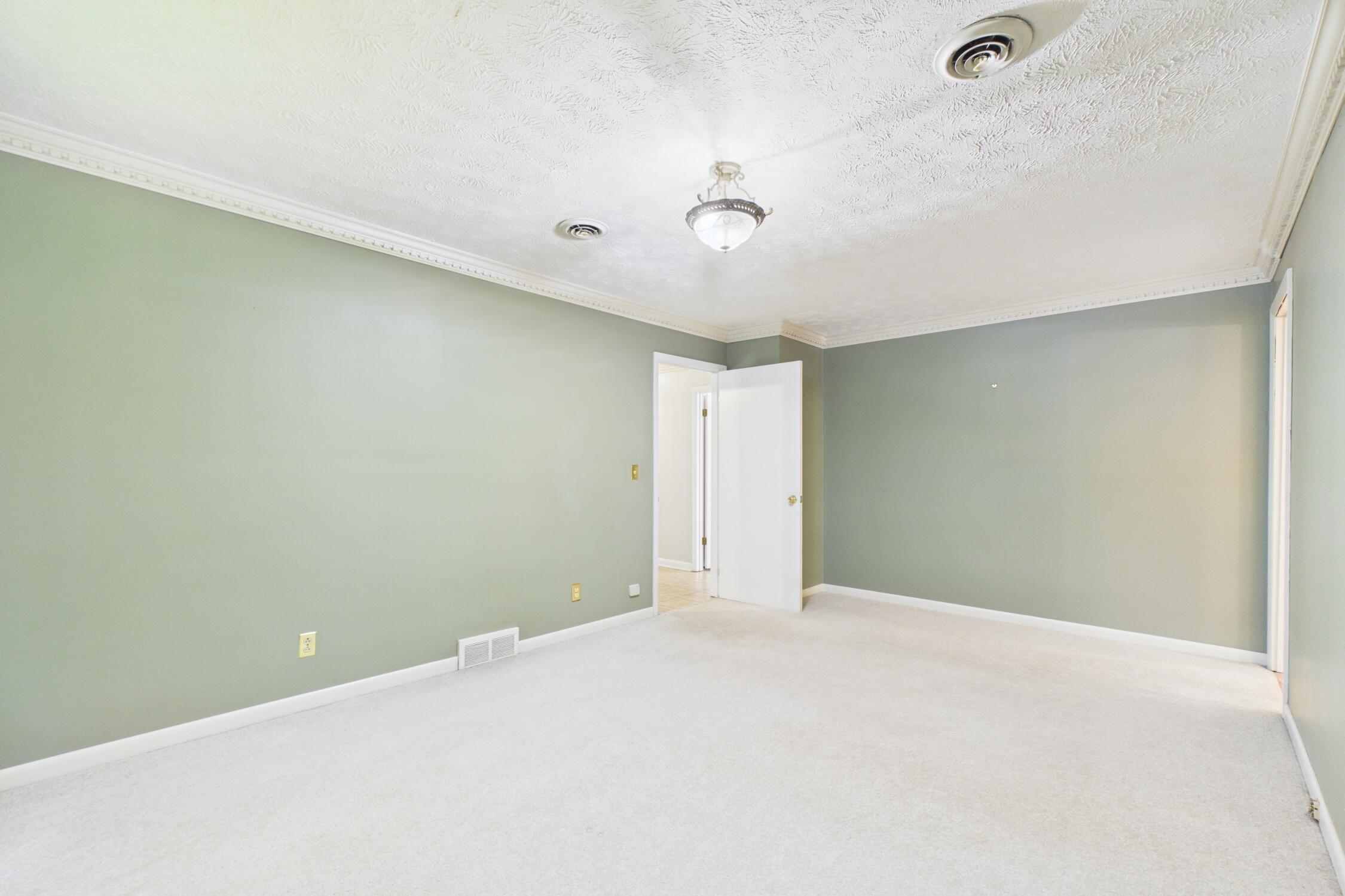 68 Clay Drive Property Photo 17