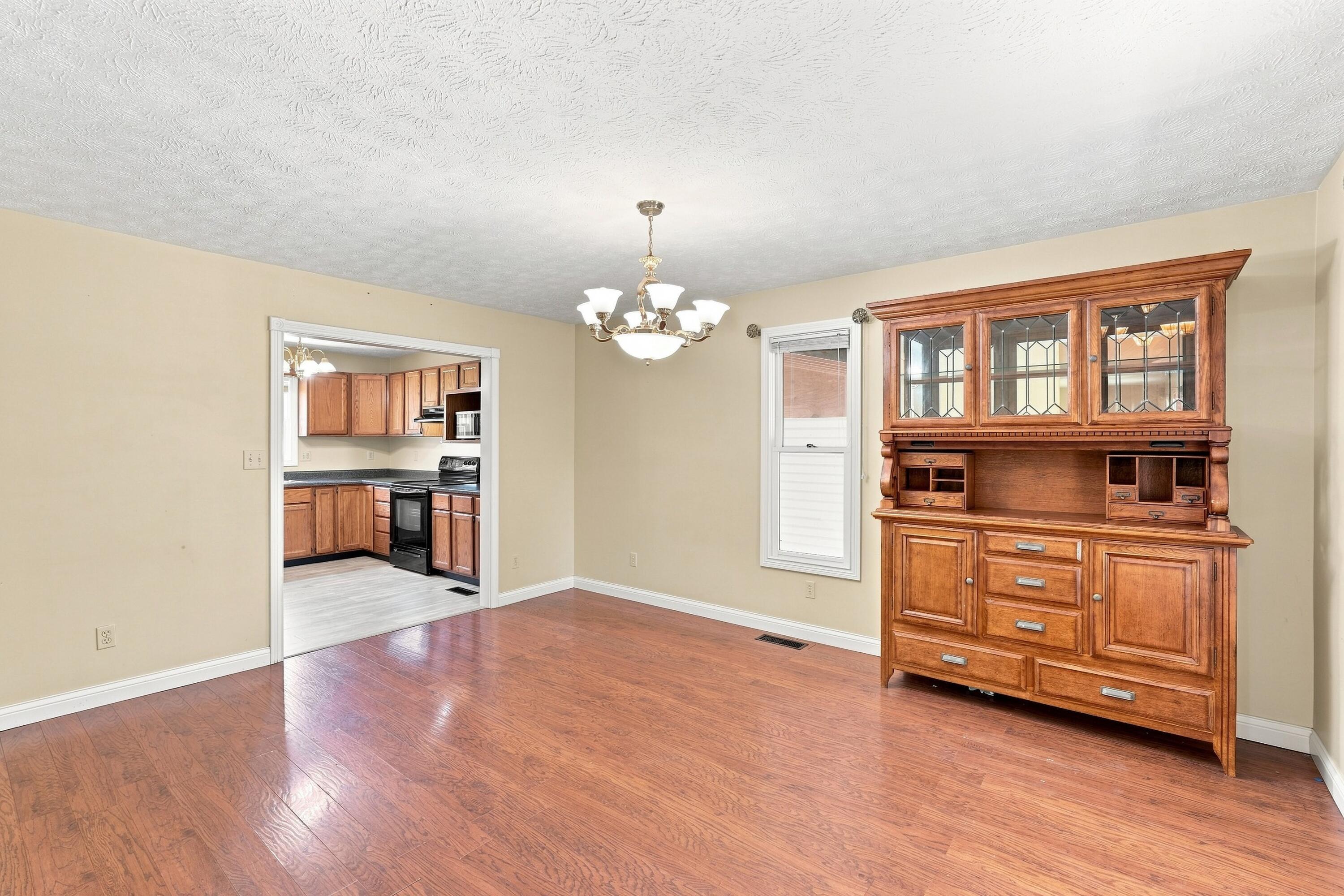 6025 Shar-cal Road Property Photo 10