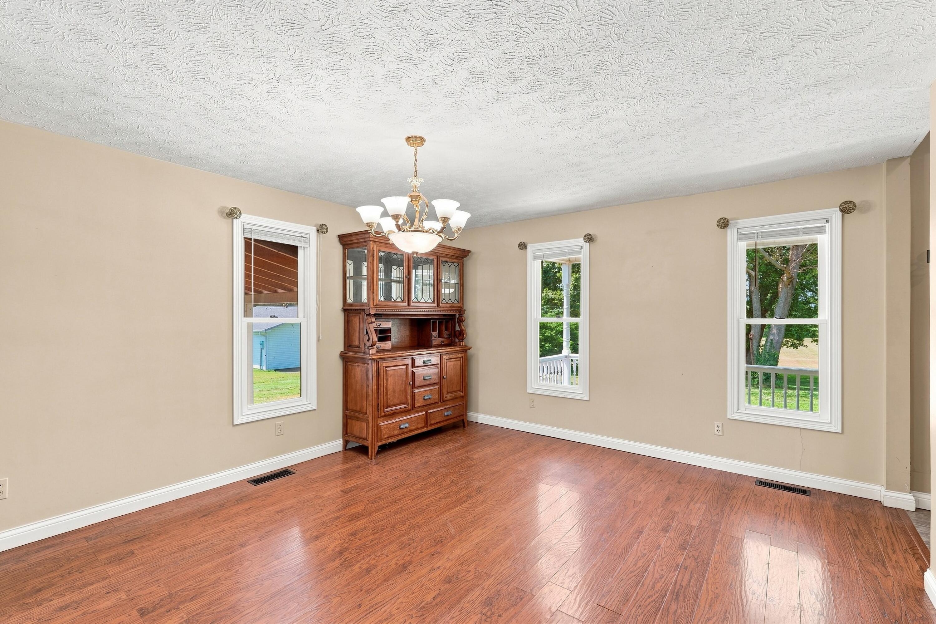 6025 Shar-cal Road Property Photo 11