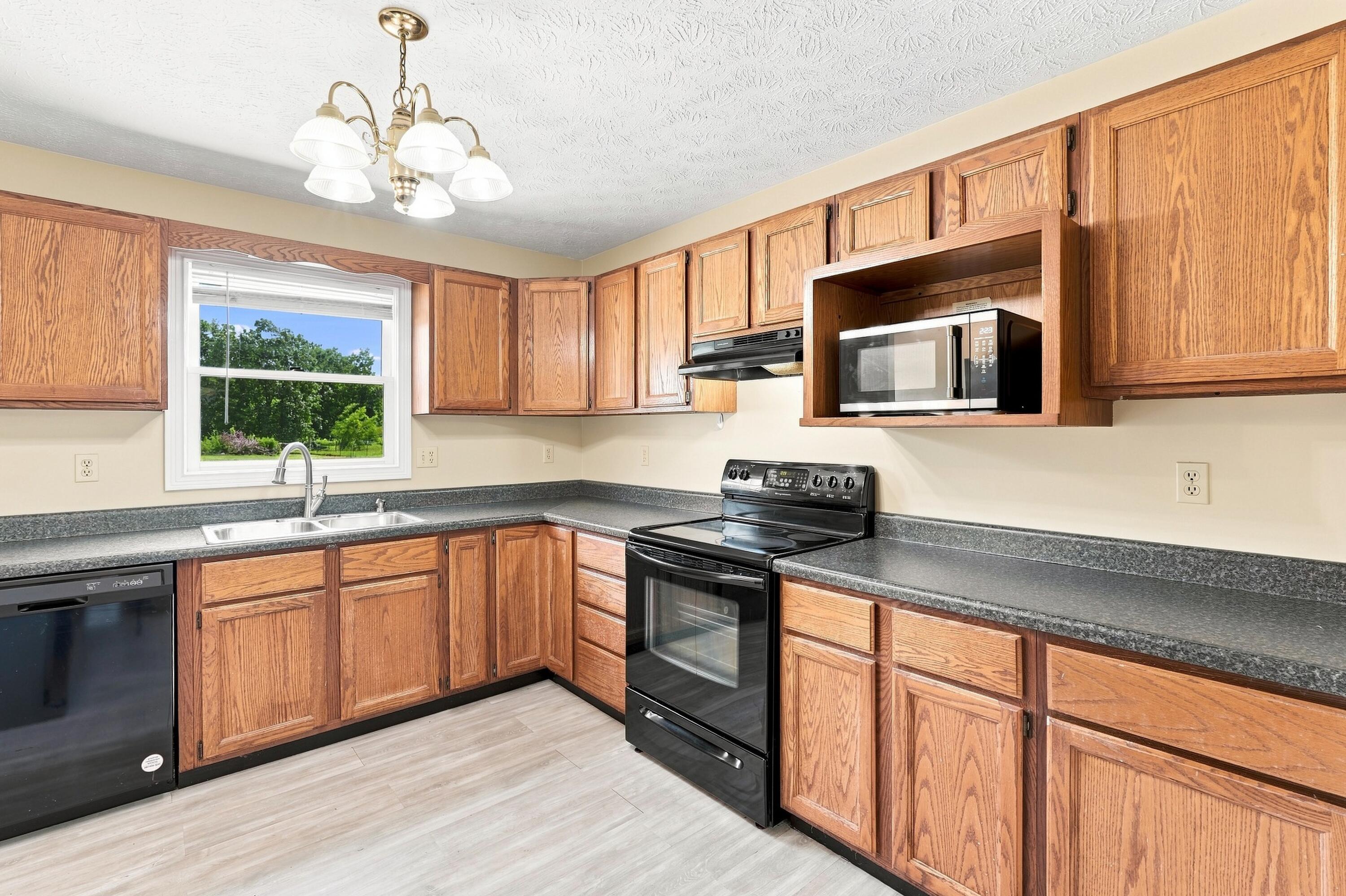 6025 Shar-cal Road Property Photo 14