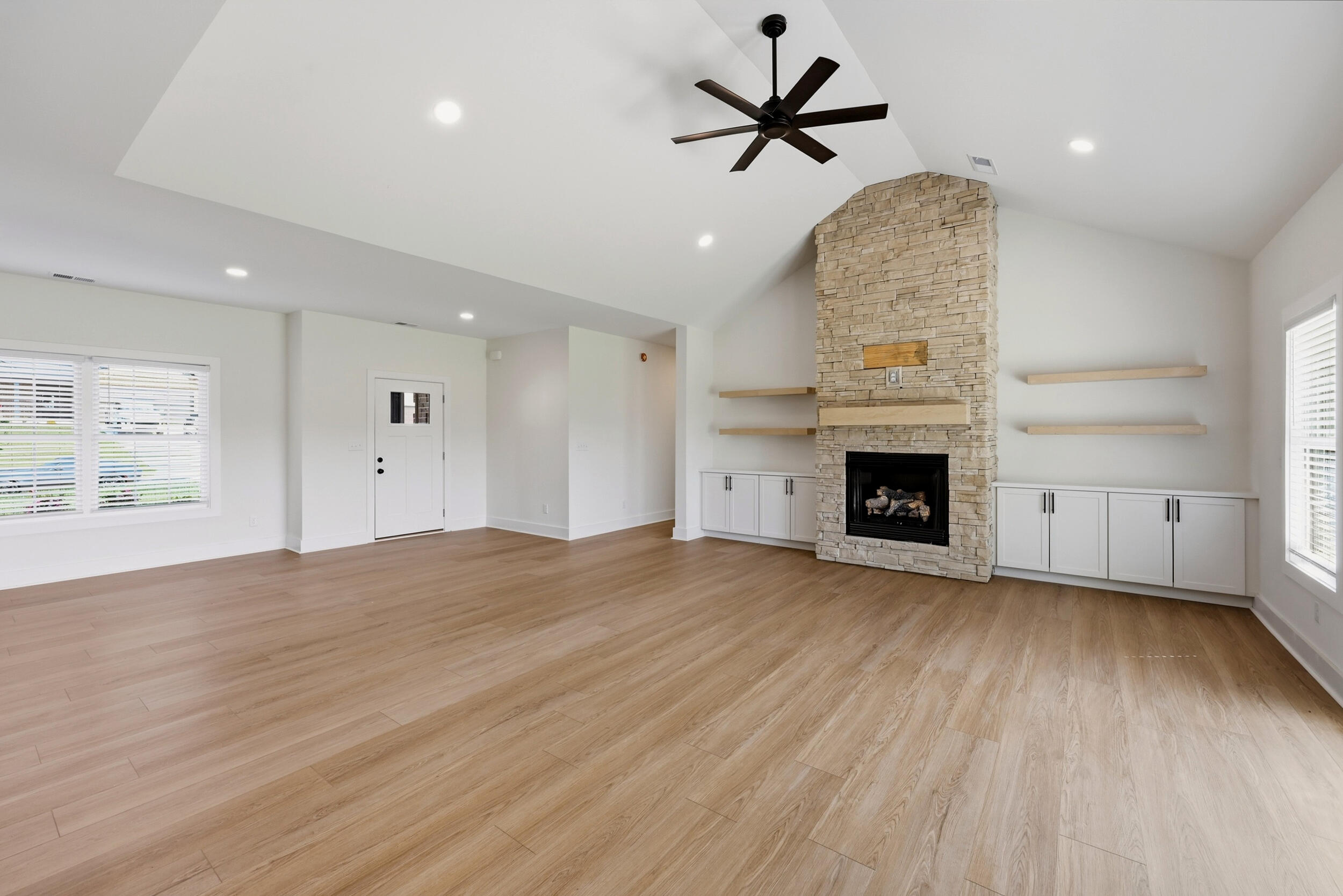 337 Wolverine Way Property Photo 10