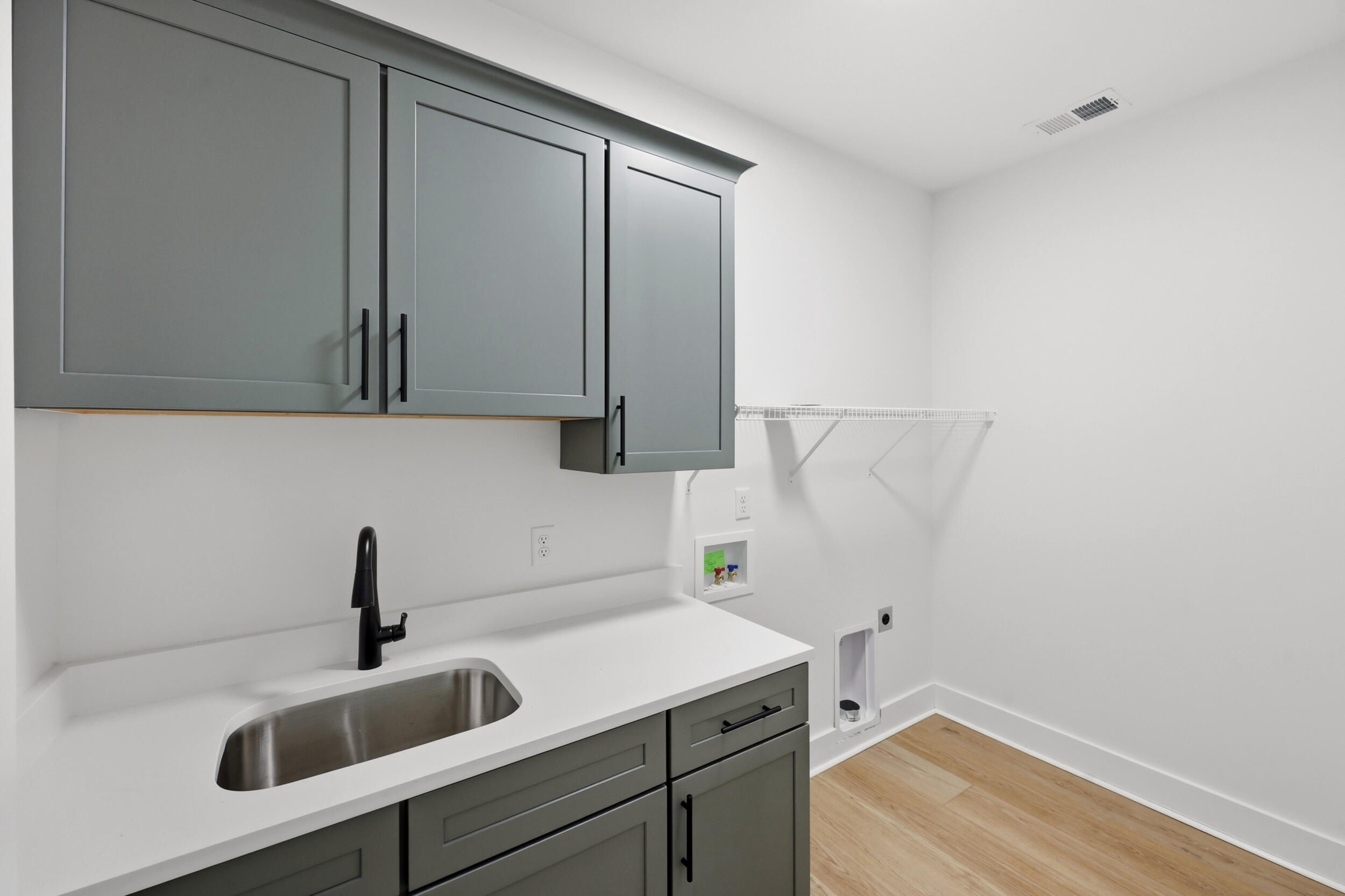 337 Wolverine Way Property Photo 18