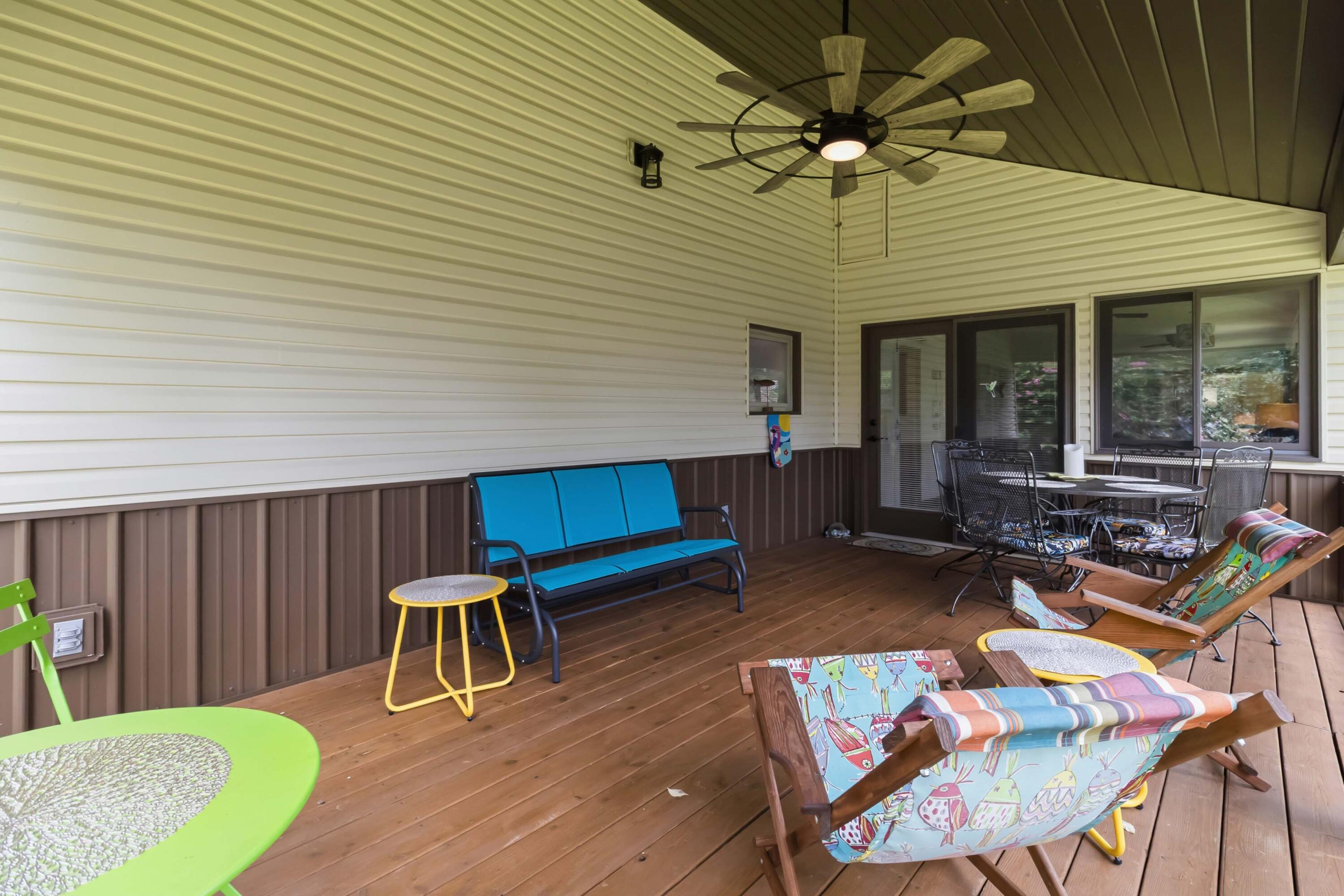 75 Lakeshore Drive Property Photo 45