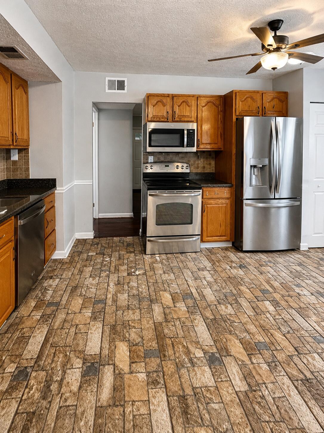 7608 Pintail Drive Property Photo 14