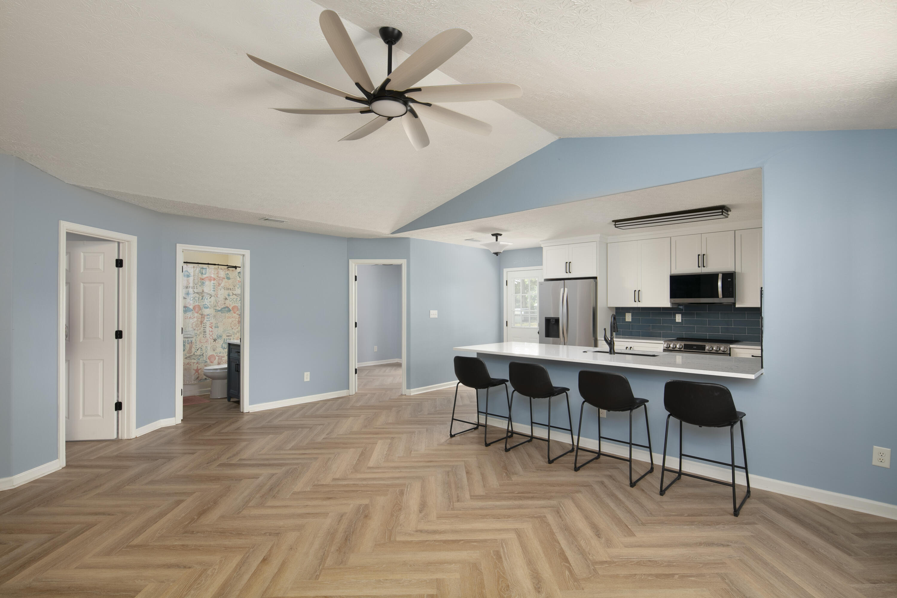 1056 Winding Oak Trail Property Photo 7