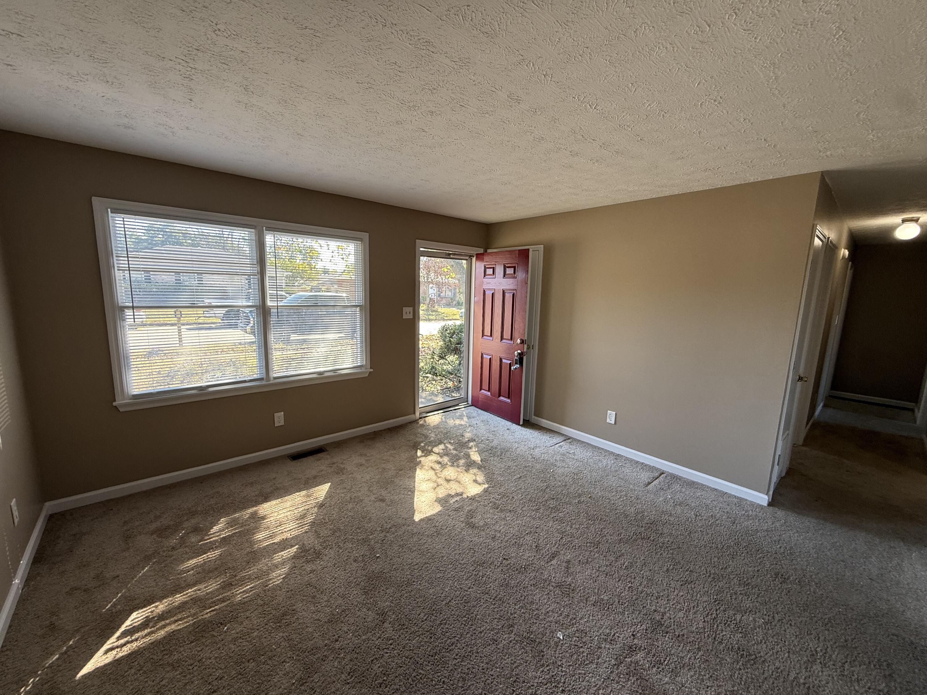 121 Arrowhead Drive Property Photo 4