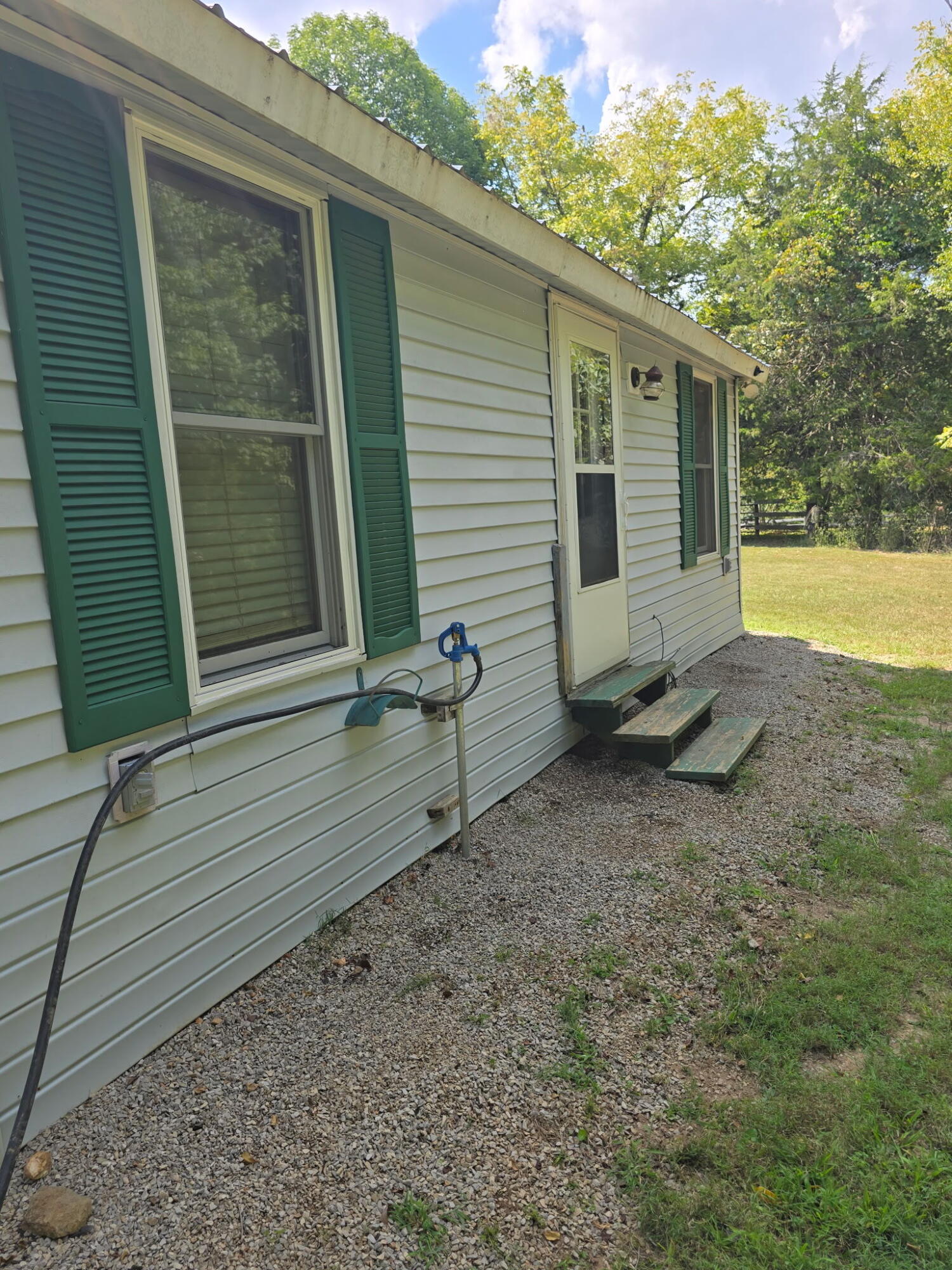 8243 Ky-1676 Property Photo 4