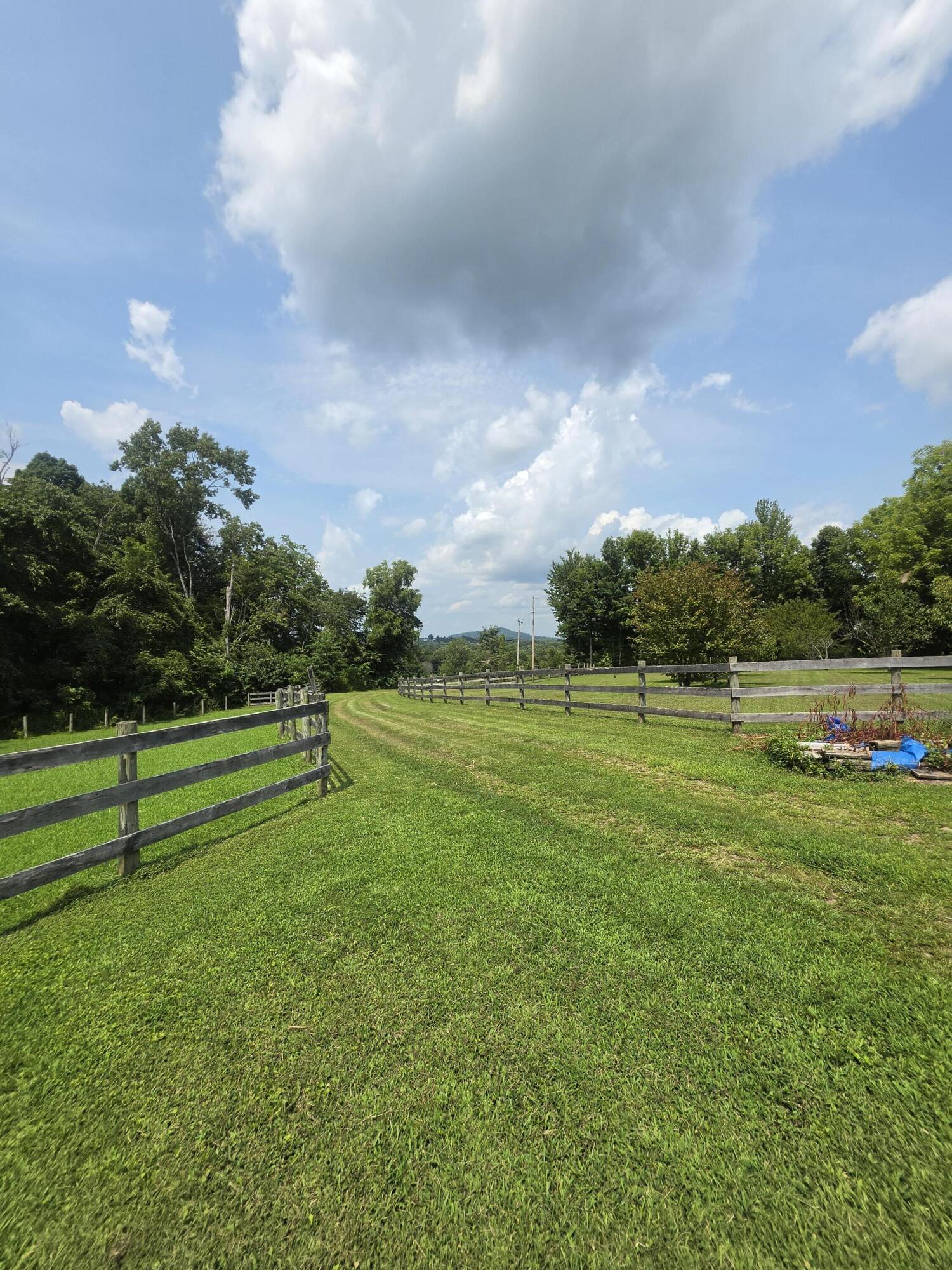 8243 Ky-1676 Property Photo 33
