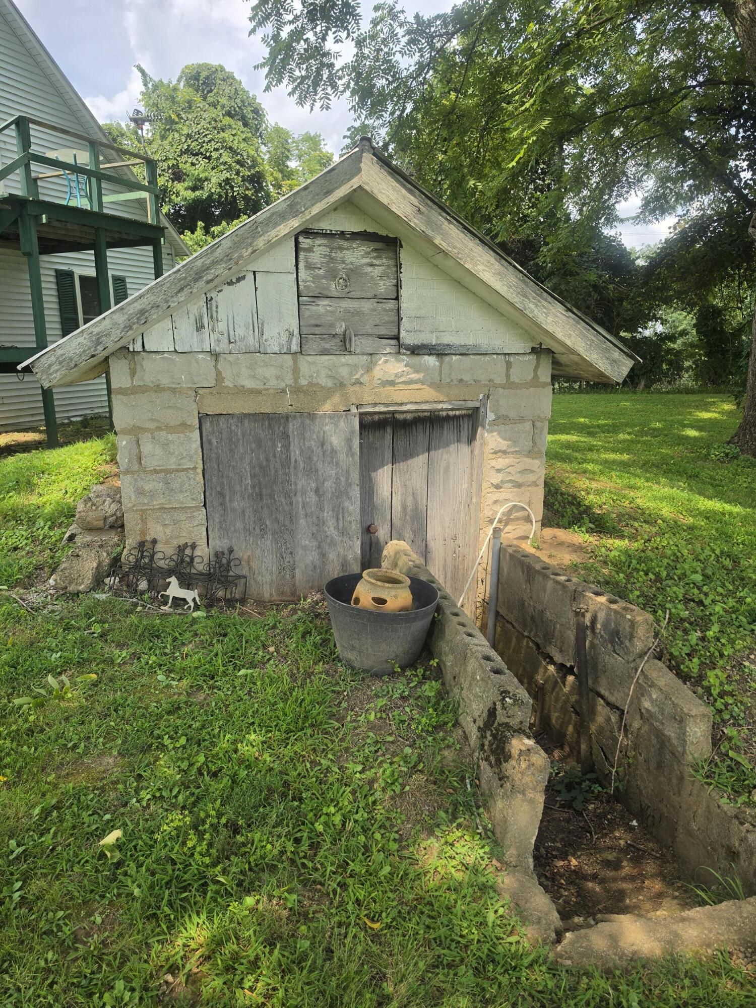 8243 Ky-1676 Property Photo 36