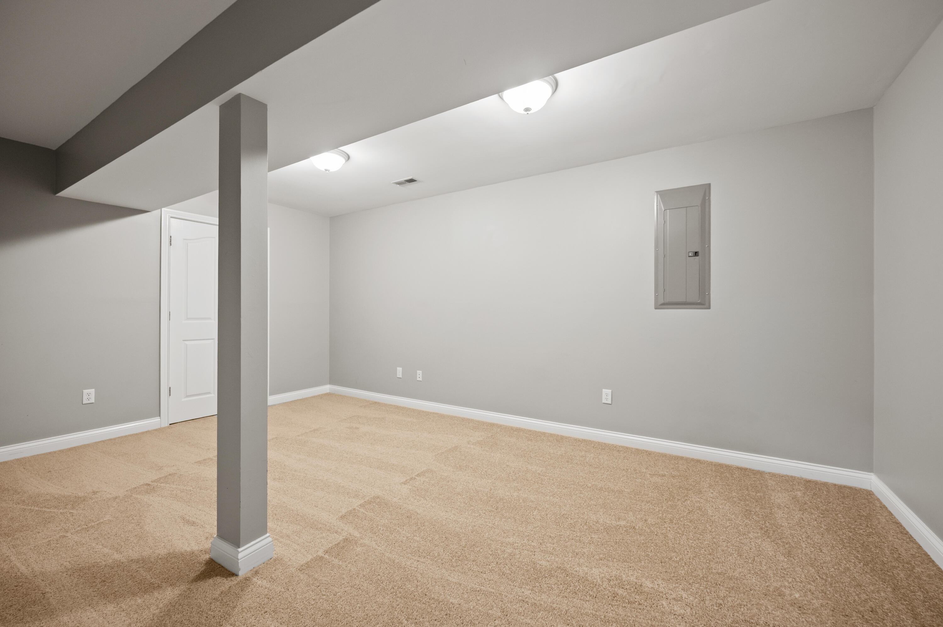 2509 Sungale Court Property Photo 32