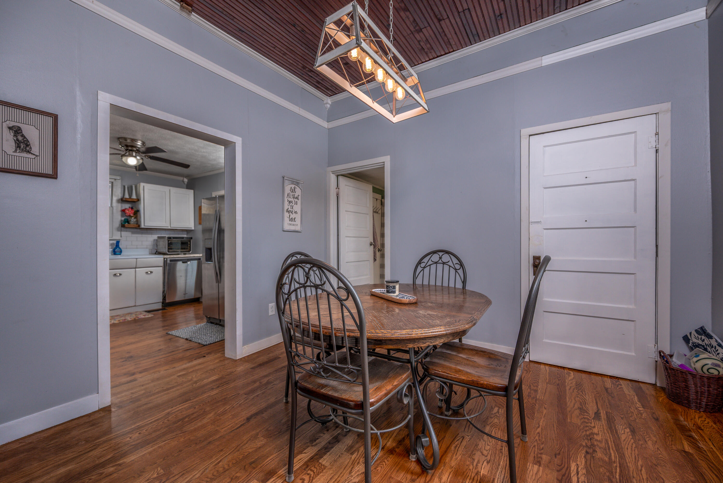 127 Bath Avenue Property Photo 8