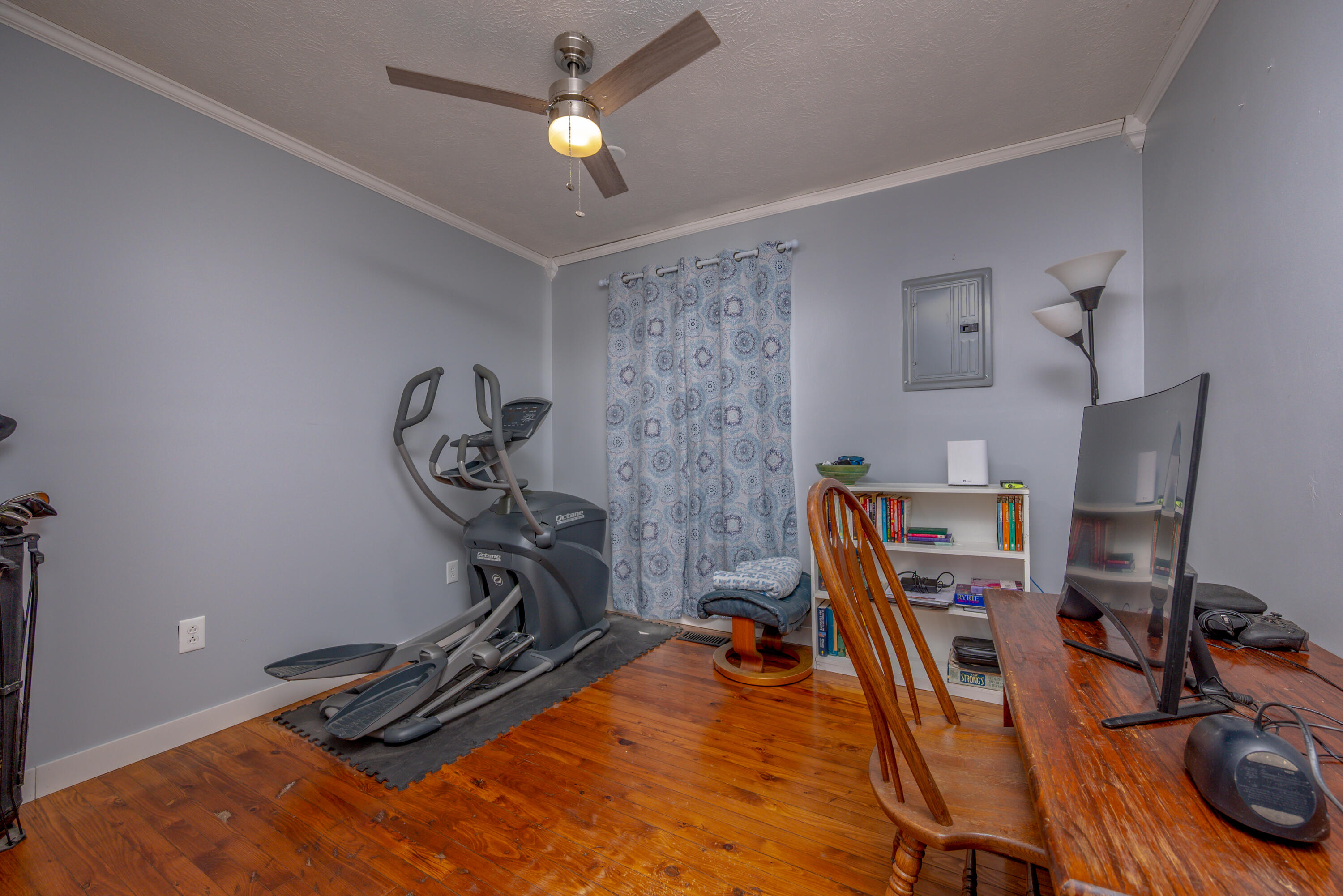 127 Bath Avenue Property Photo 15