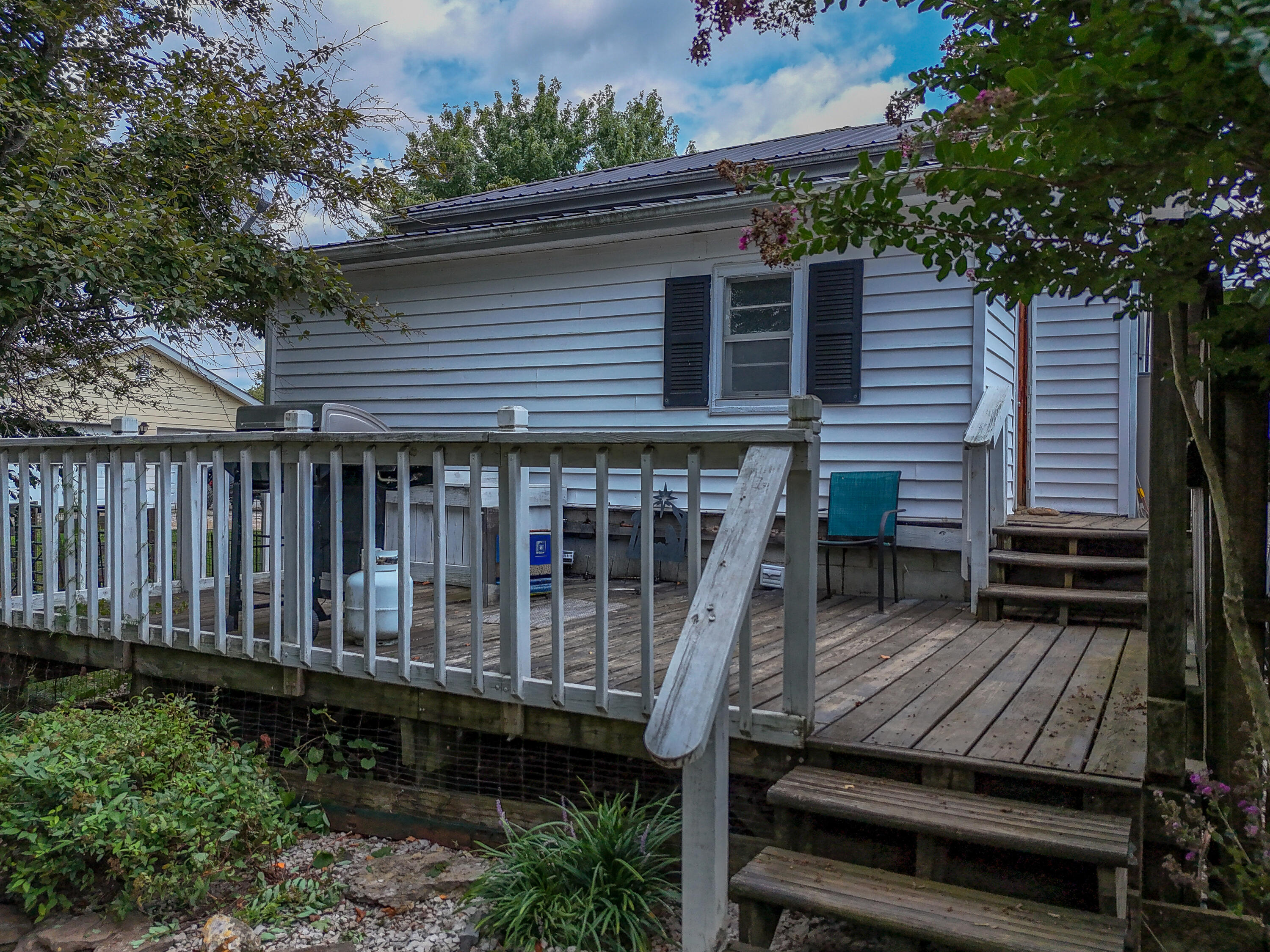 127 Bath Avenue Property Photo 19