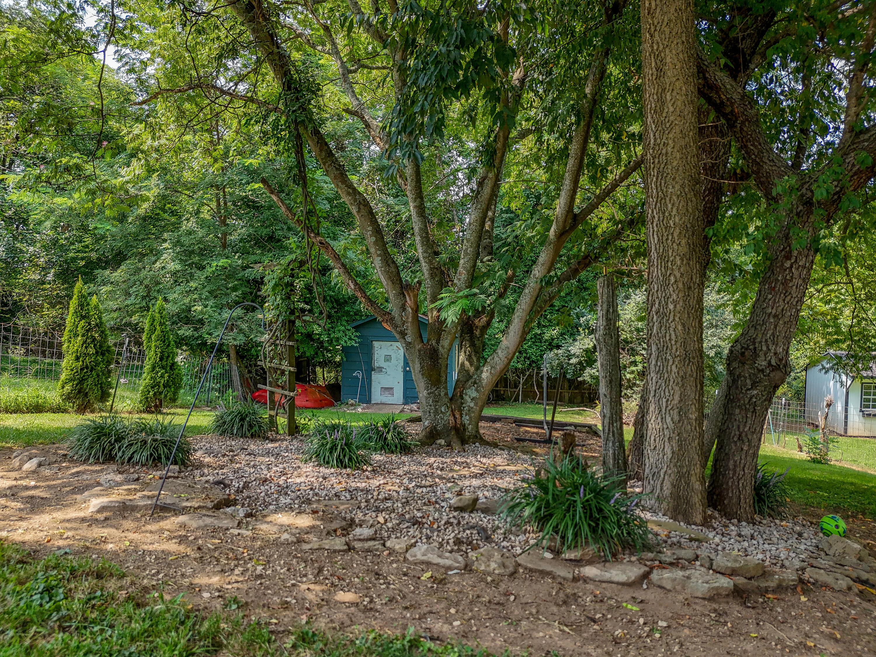127 Bath Avenue Property Photo 21