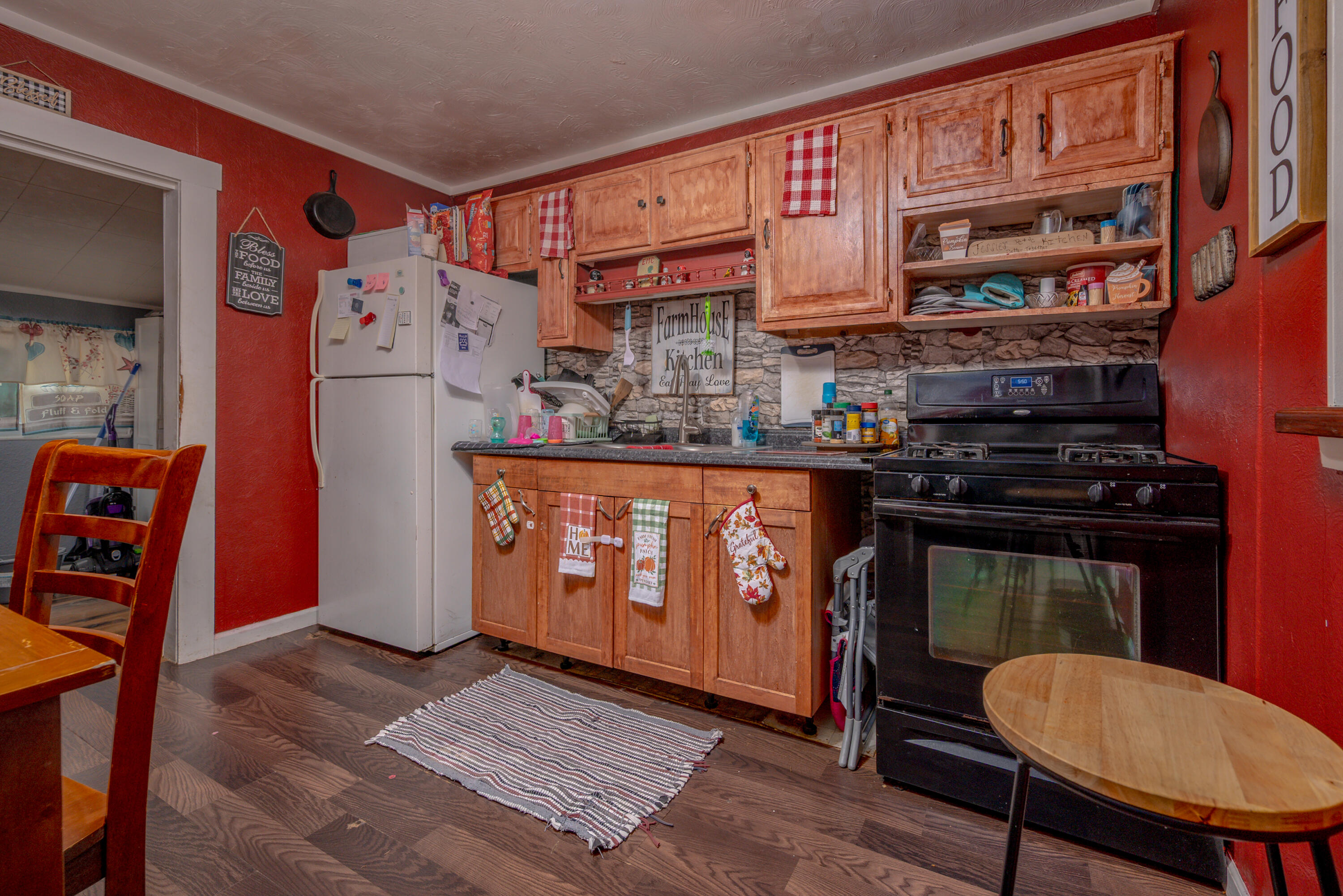 60 Cecil Avenue Property Photo 6