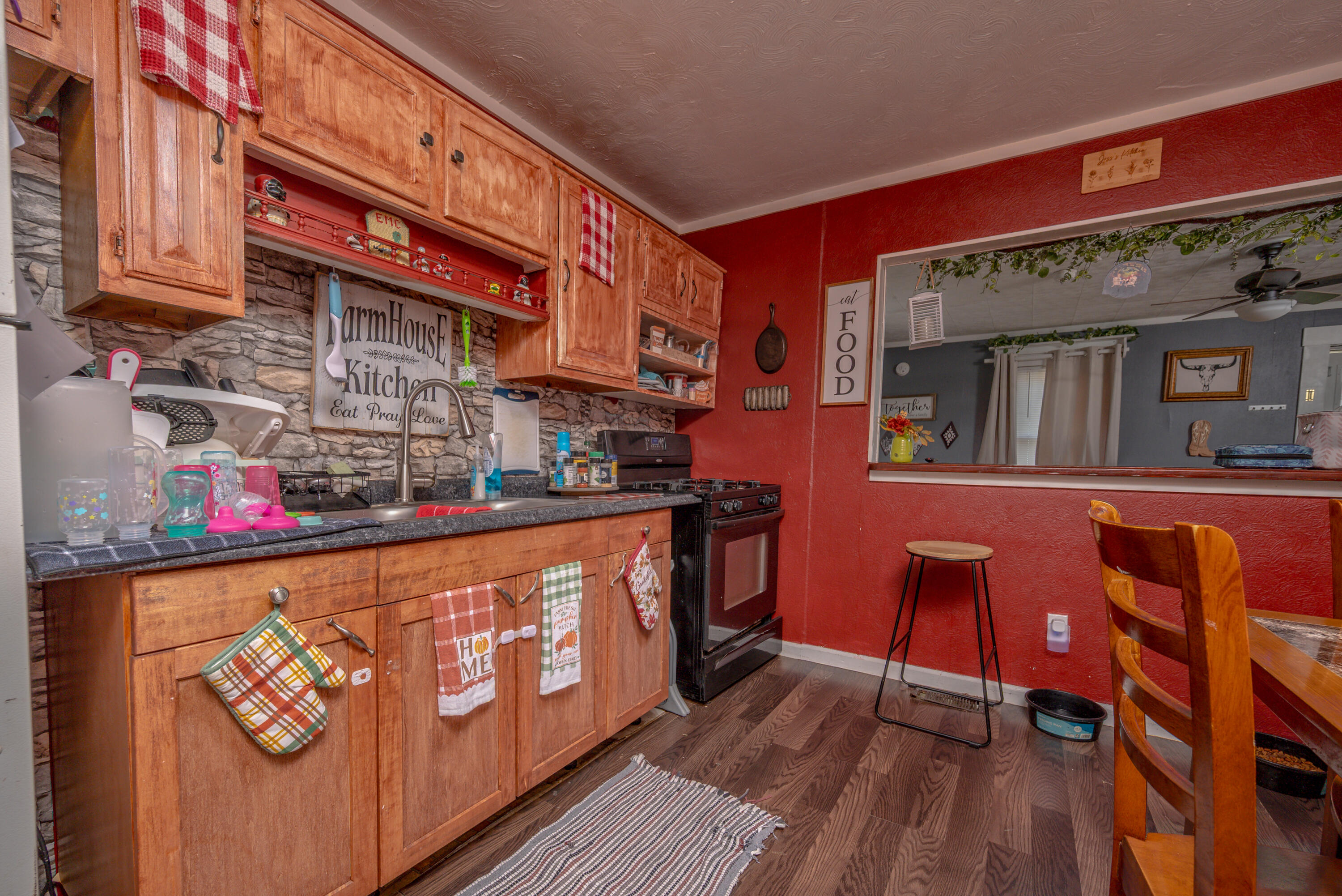 60 Cecil Avenue Property Photo 8