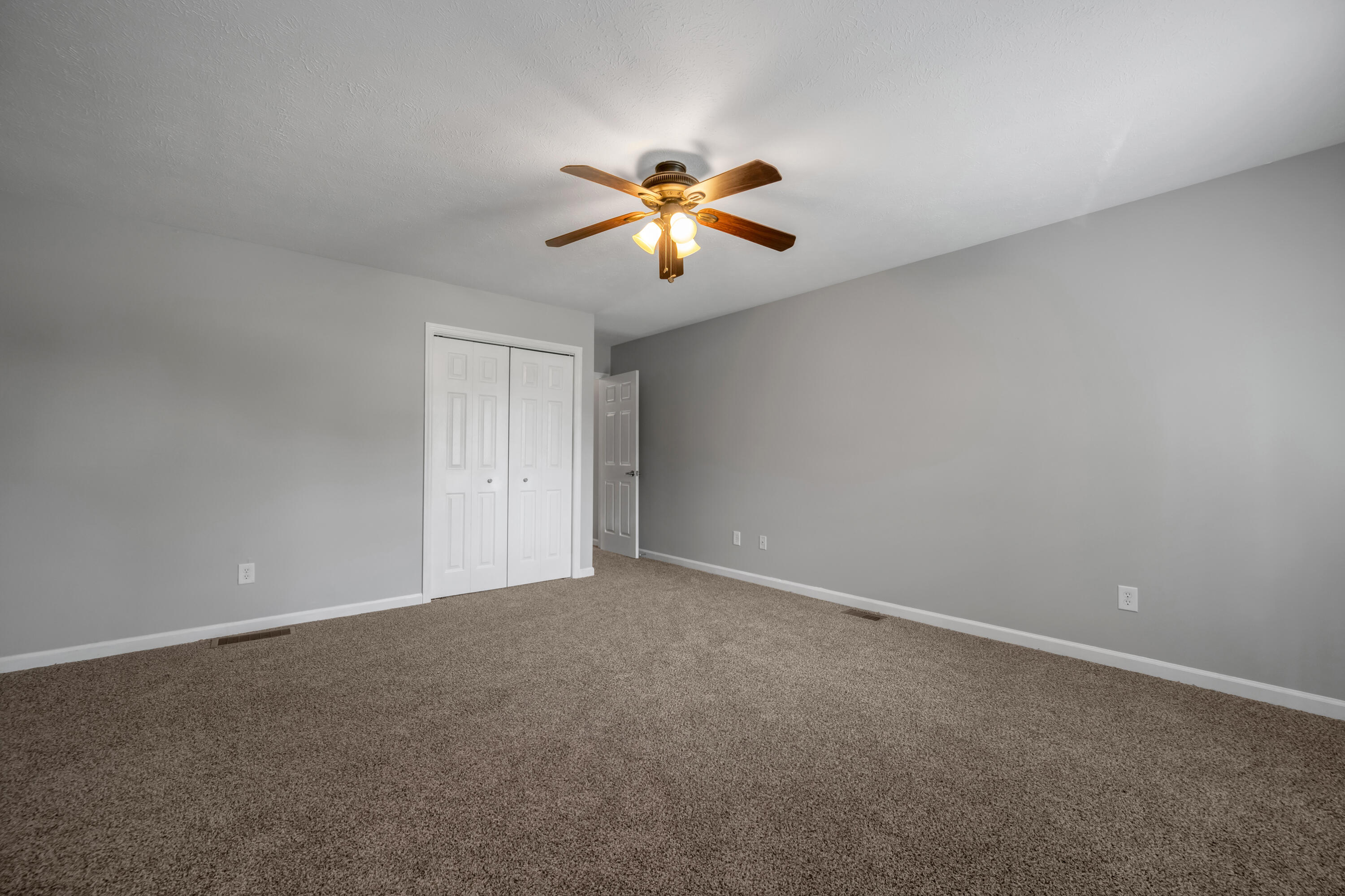 2806 Kasey Court Property Photo 23