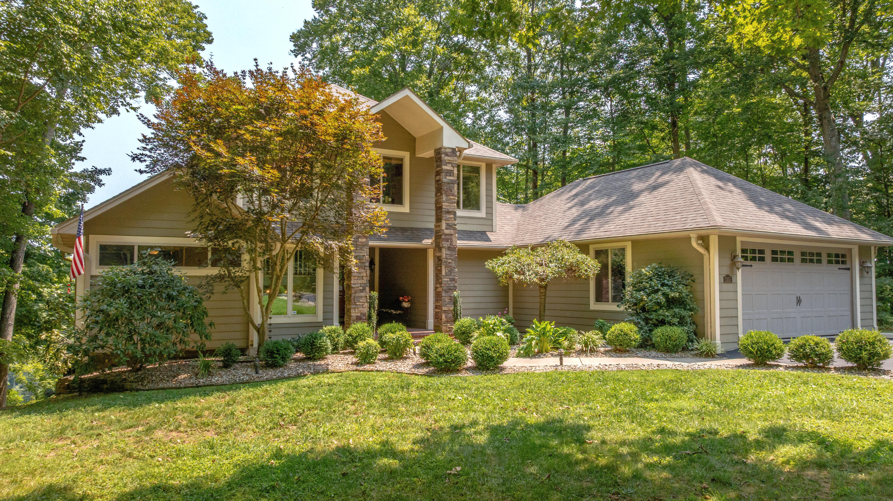 1355 Cliffside Drive Property Photo 8