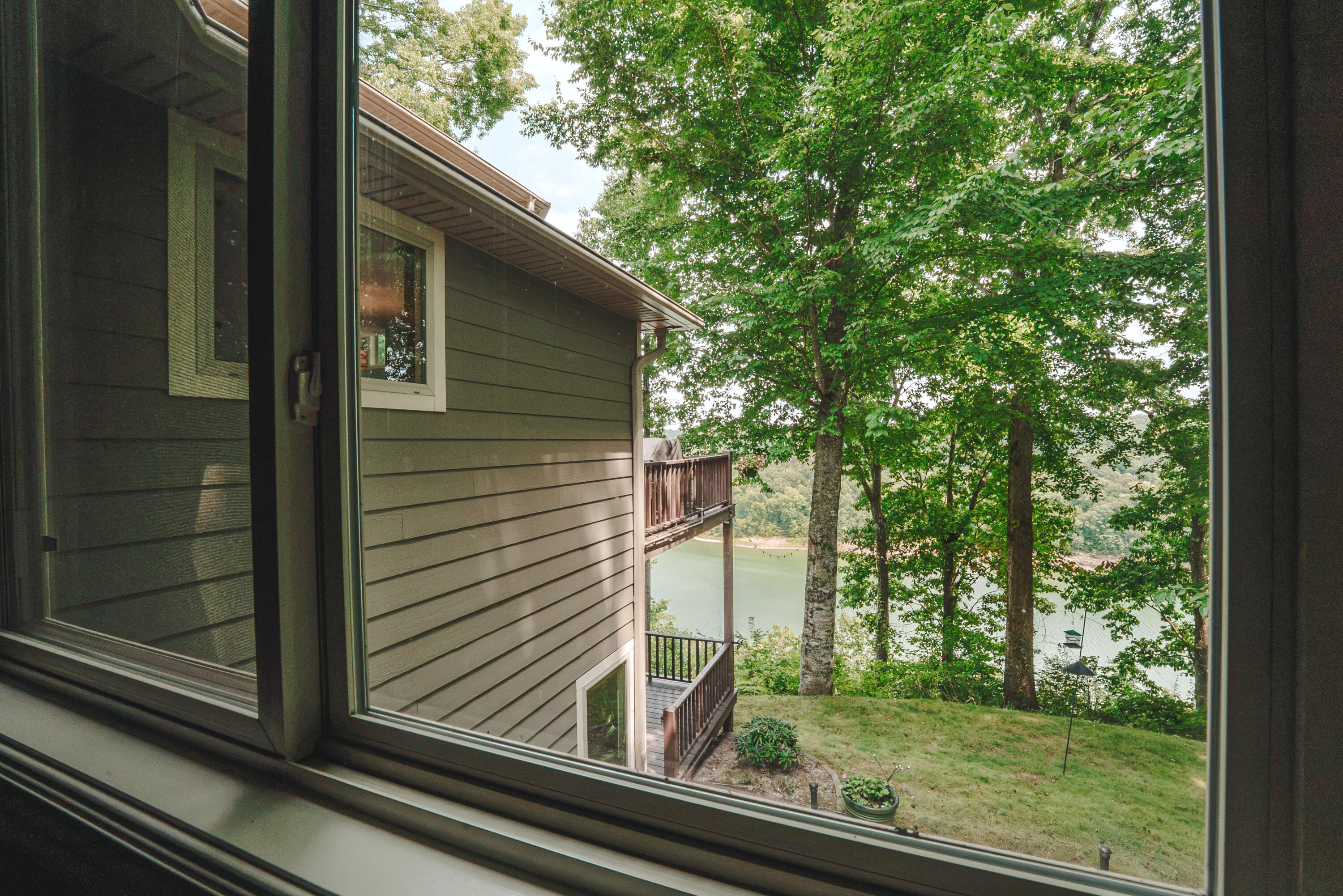 1355 Cliffside Drive Property Photo 42