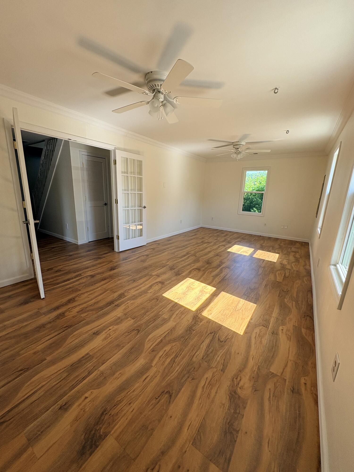 302 Commerce Street Property Photo 8