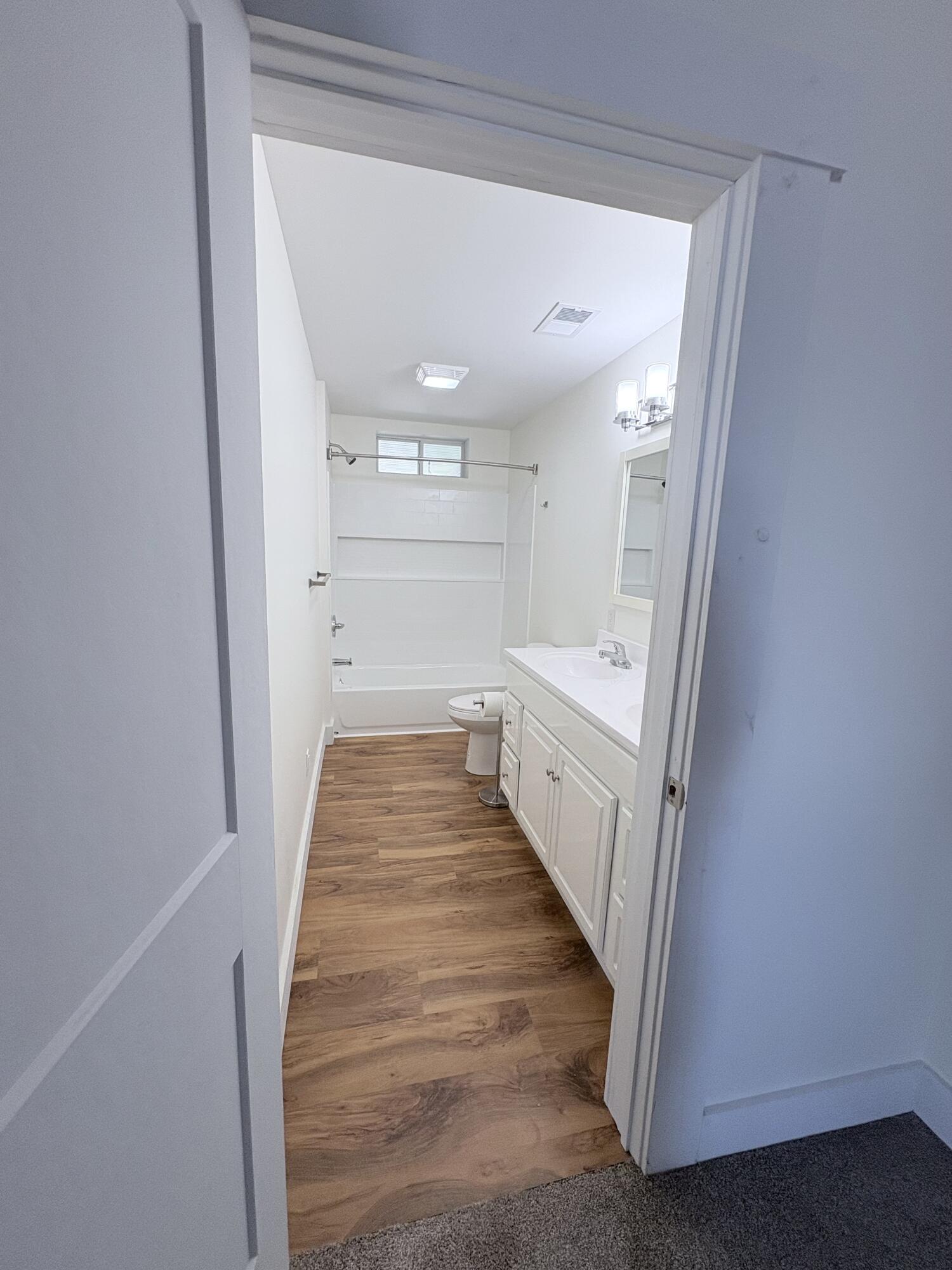 302 Commerce Street Property Photo 73
