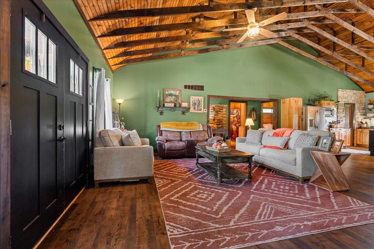 2113 Calaboose Ridge Road Property Photo 10