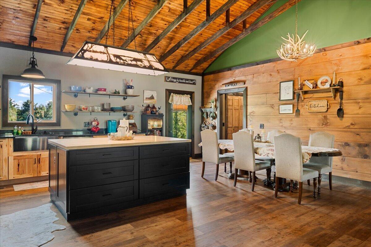 2113 Calaboose Ridge Road Property Photo 17