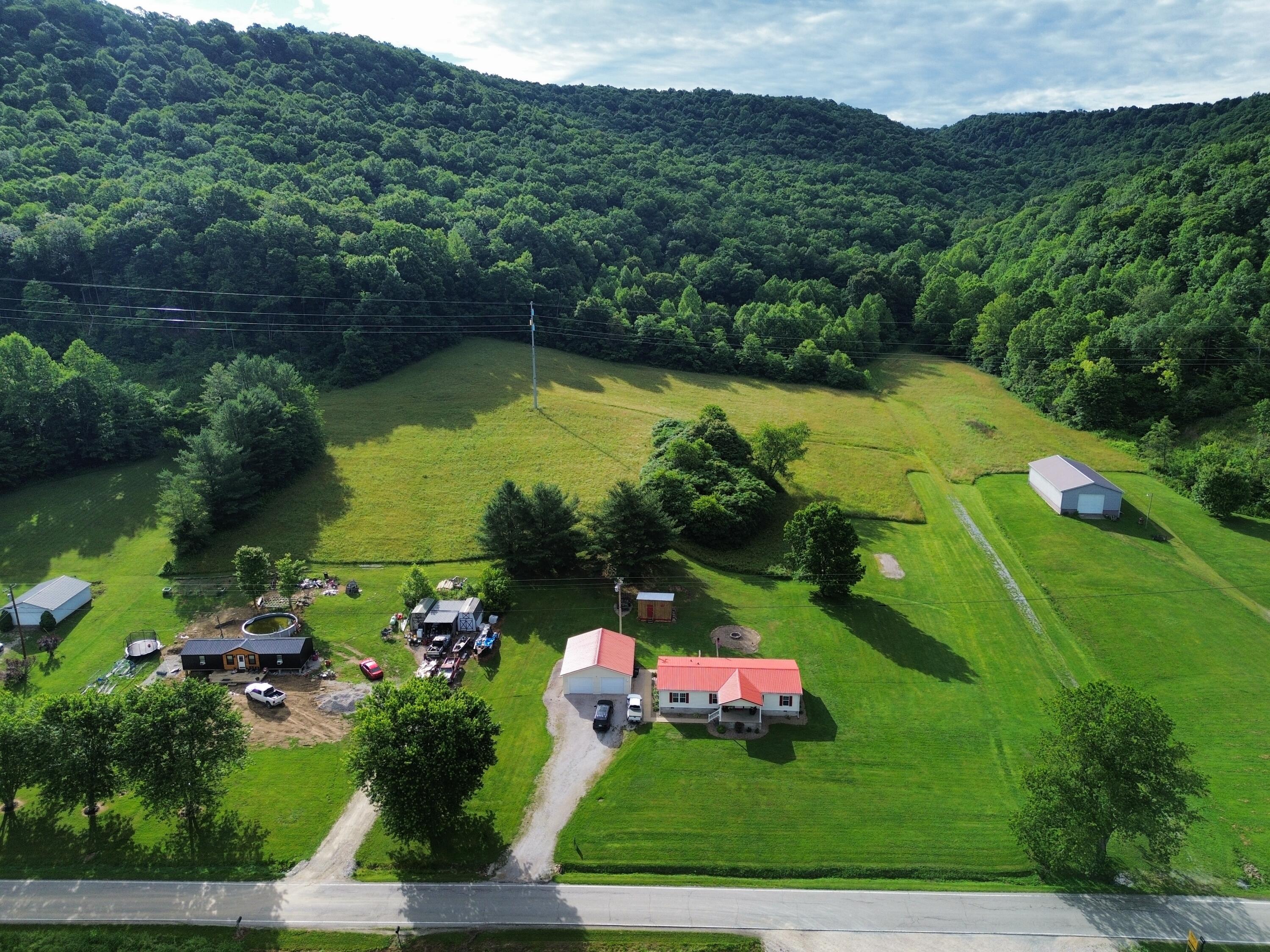 3149 Salt Lick Road Property Photo 1
